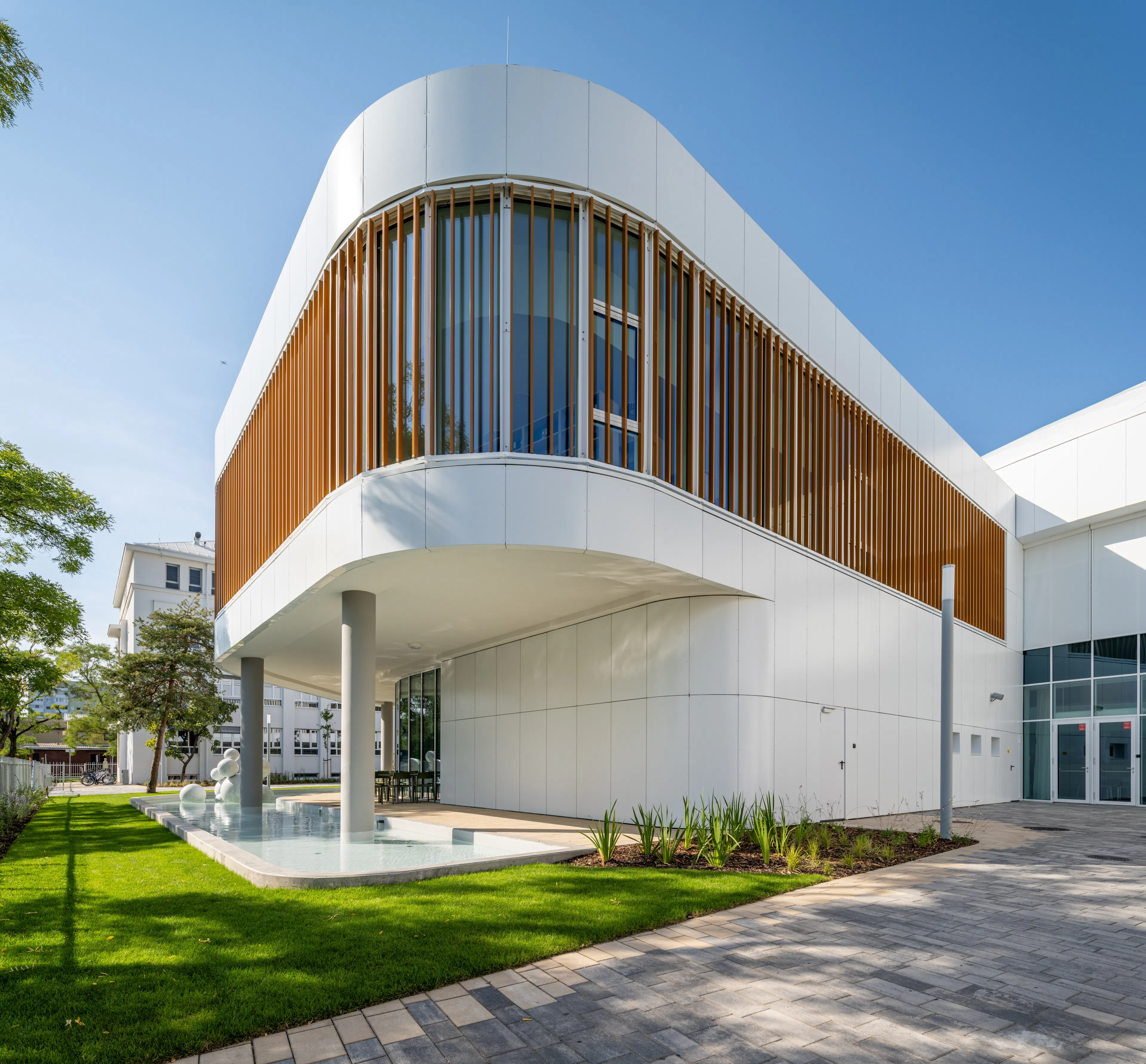 Jedlik Ányos High School — 9