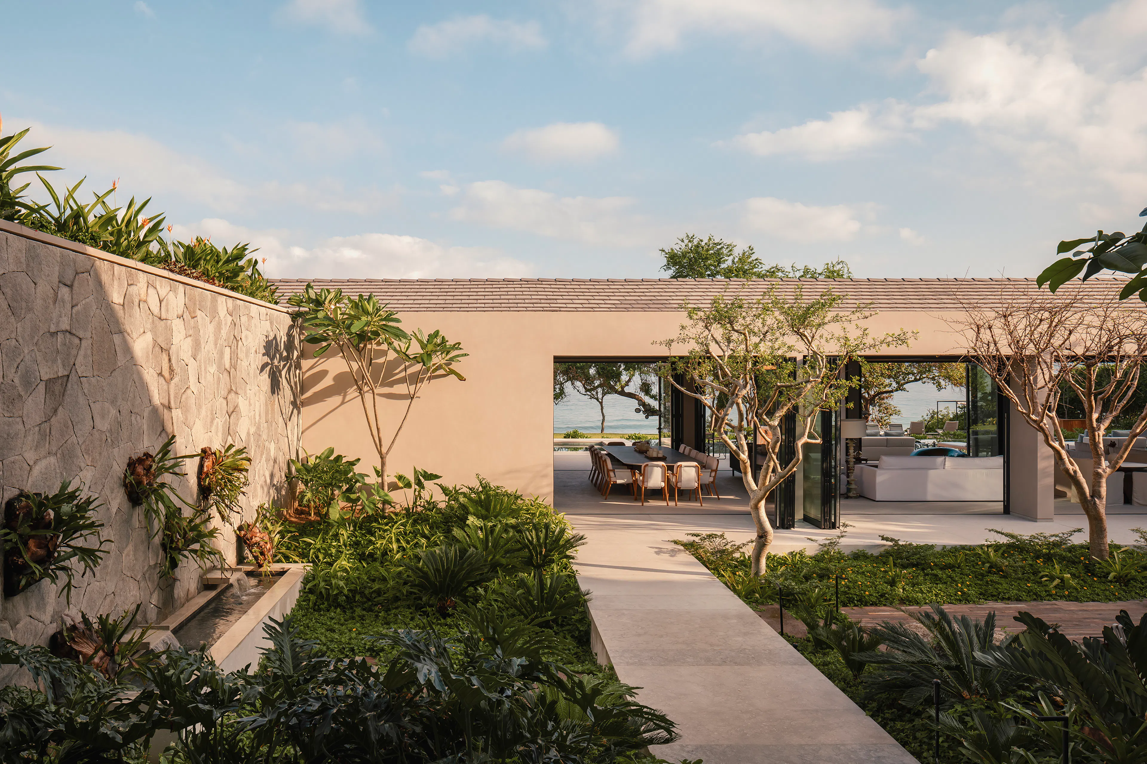 Quinto Sol House — 1