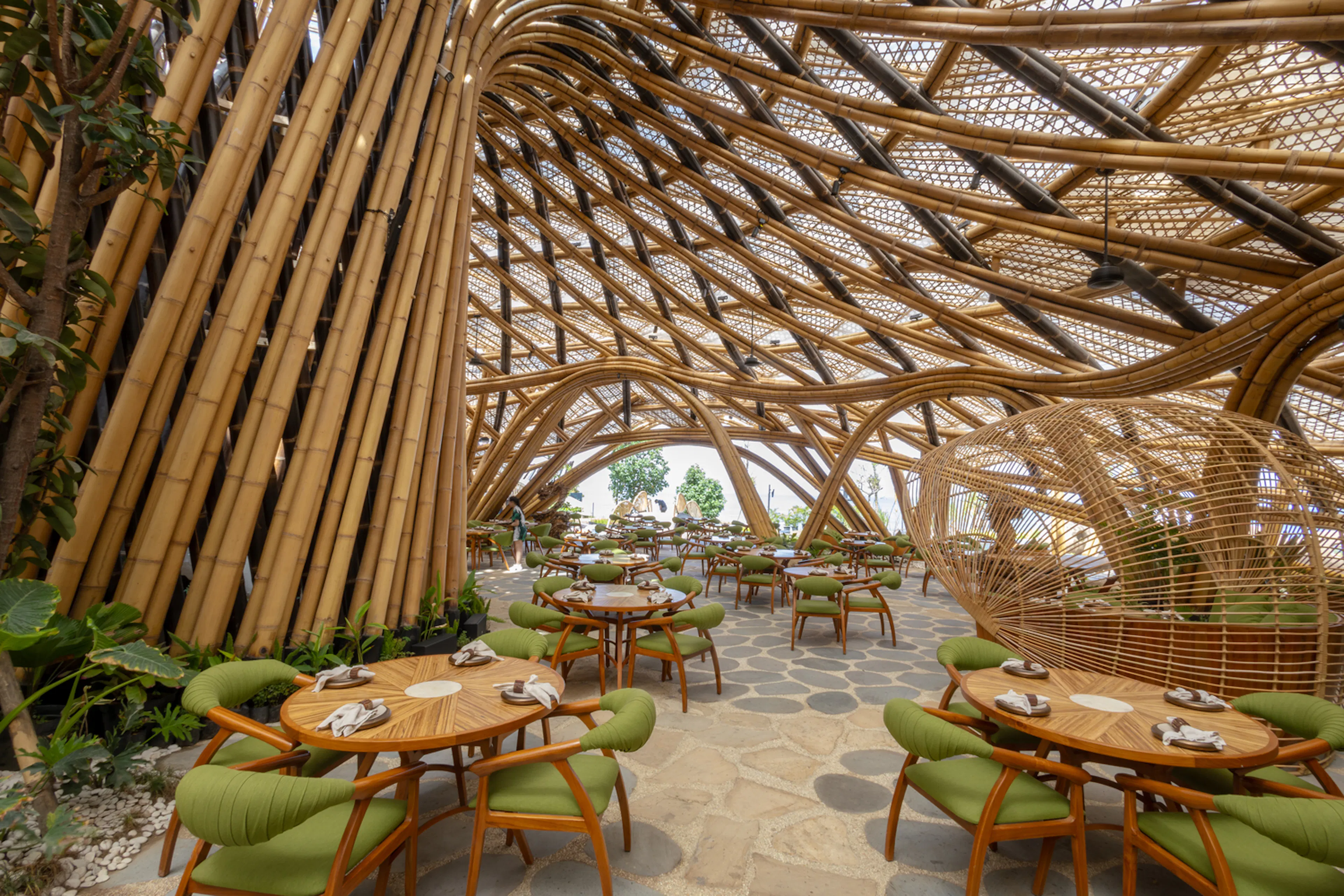 Luna Beach Club — 3