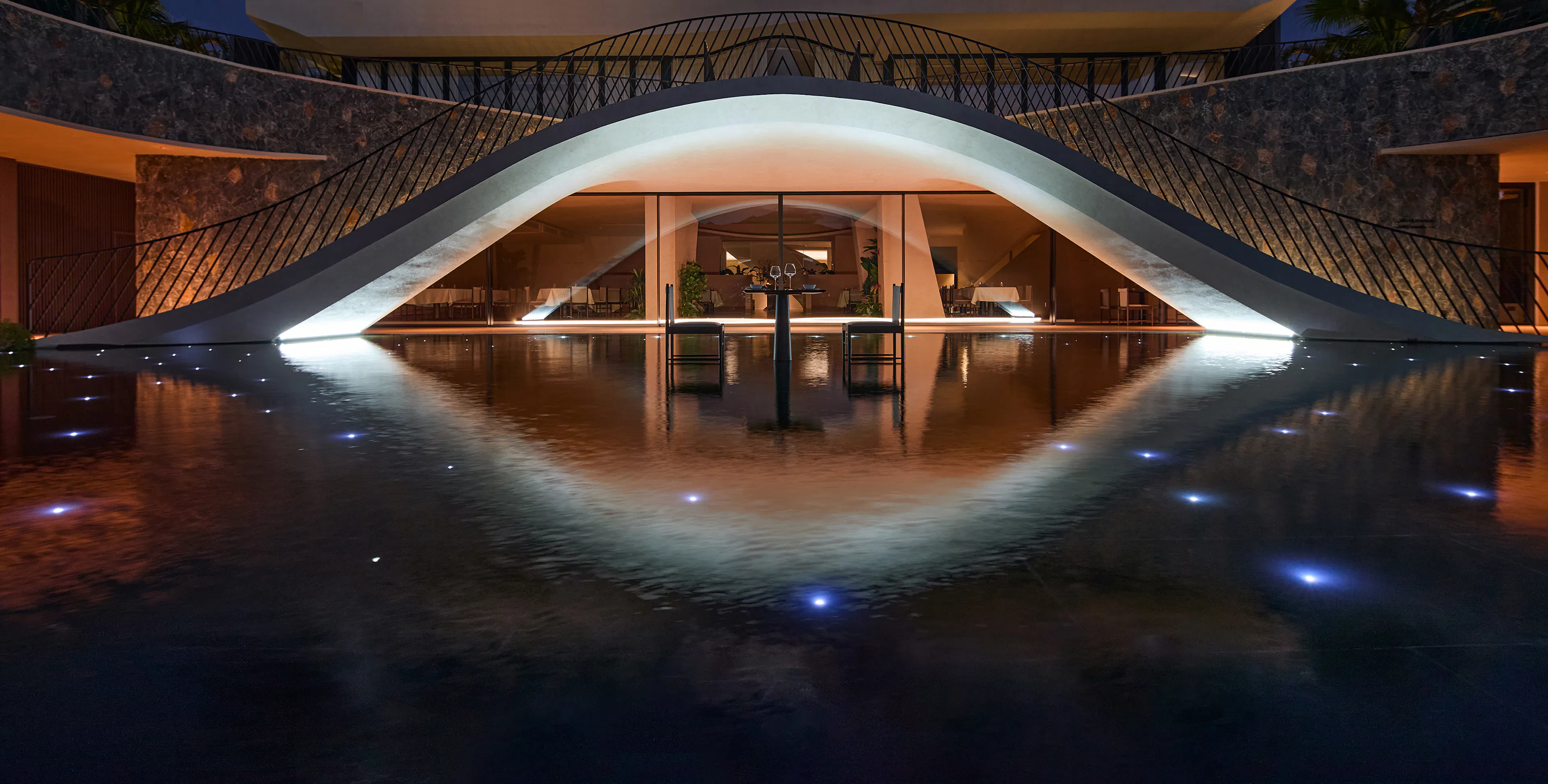 Eye of CangEr – Dali Fengyasong Hotel