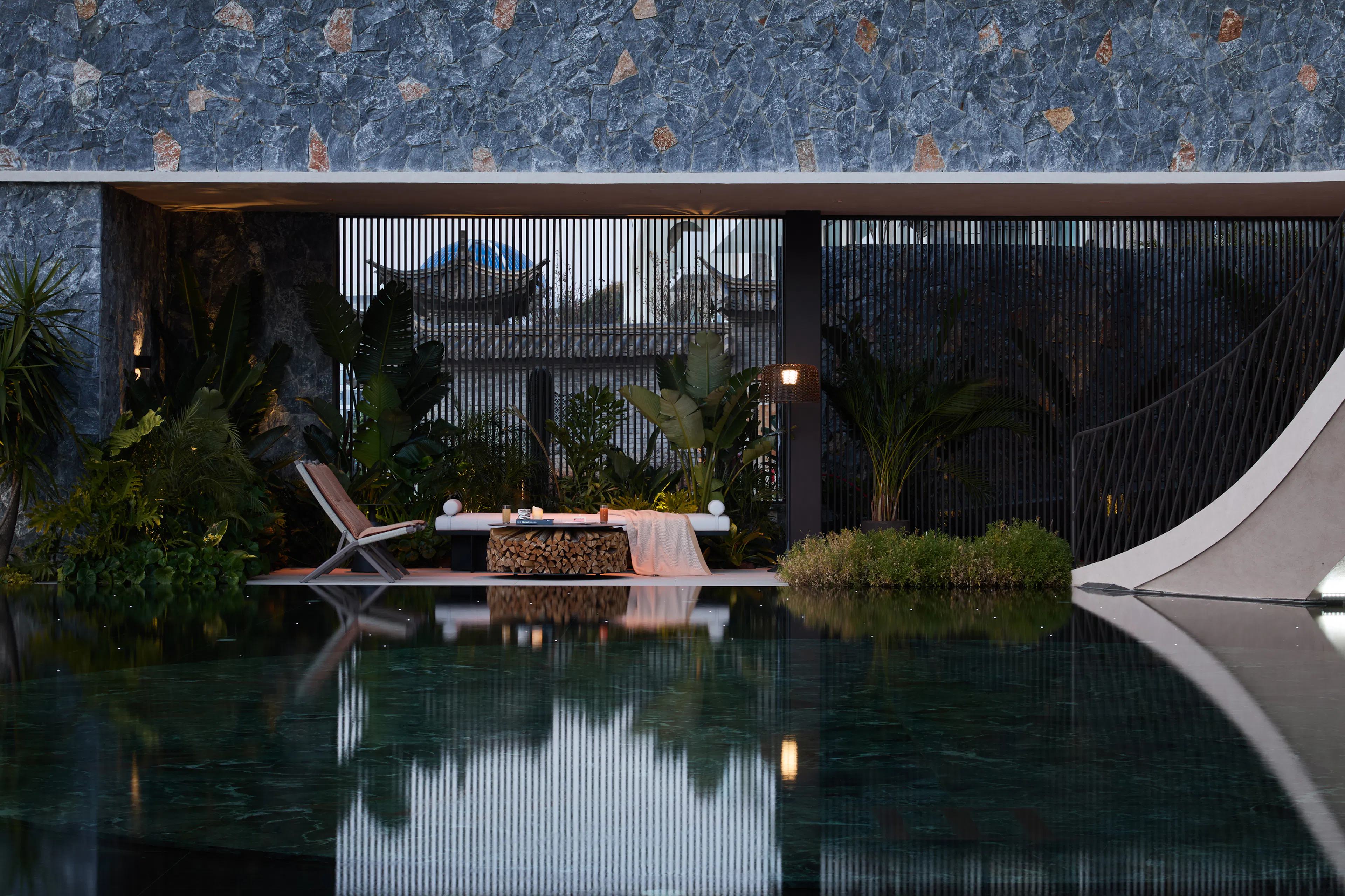 Eye of CangEr – Dali Fengyasong Hotel — 16