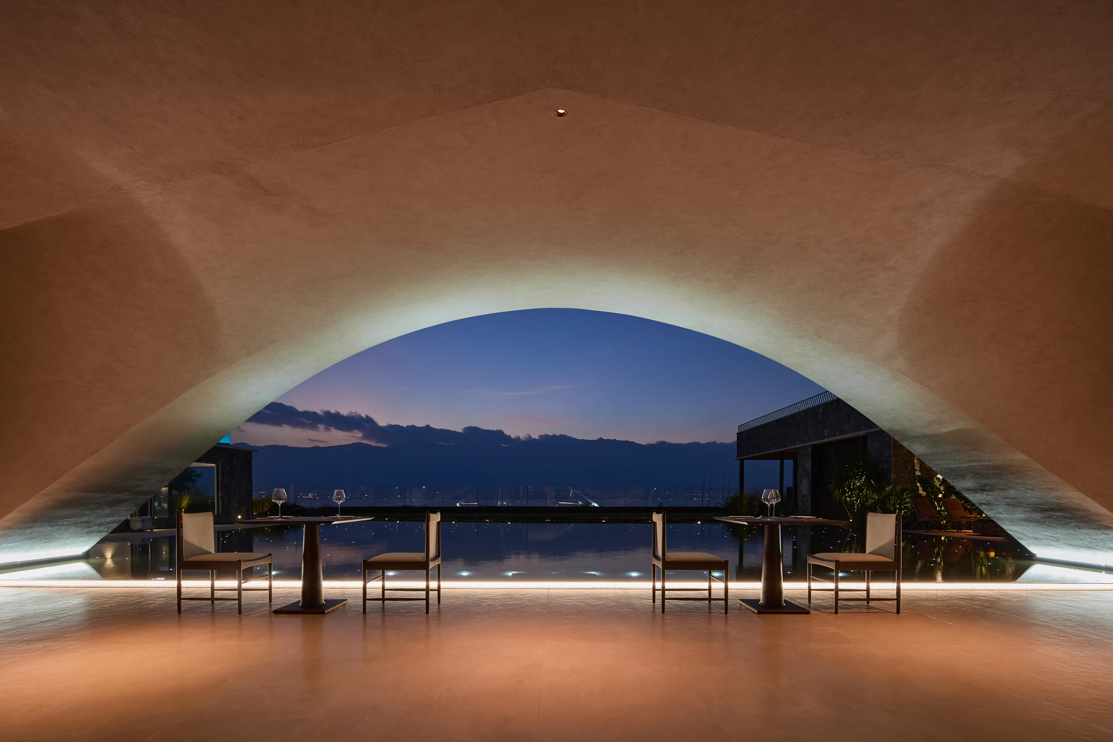 Eye of CangEr – Dali Fengyasong Hotel — 20