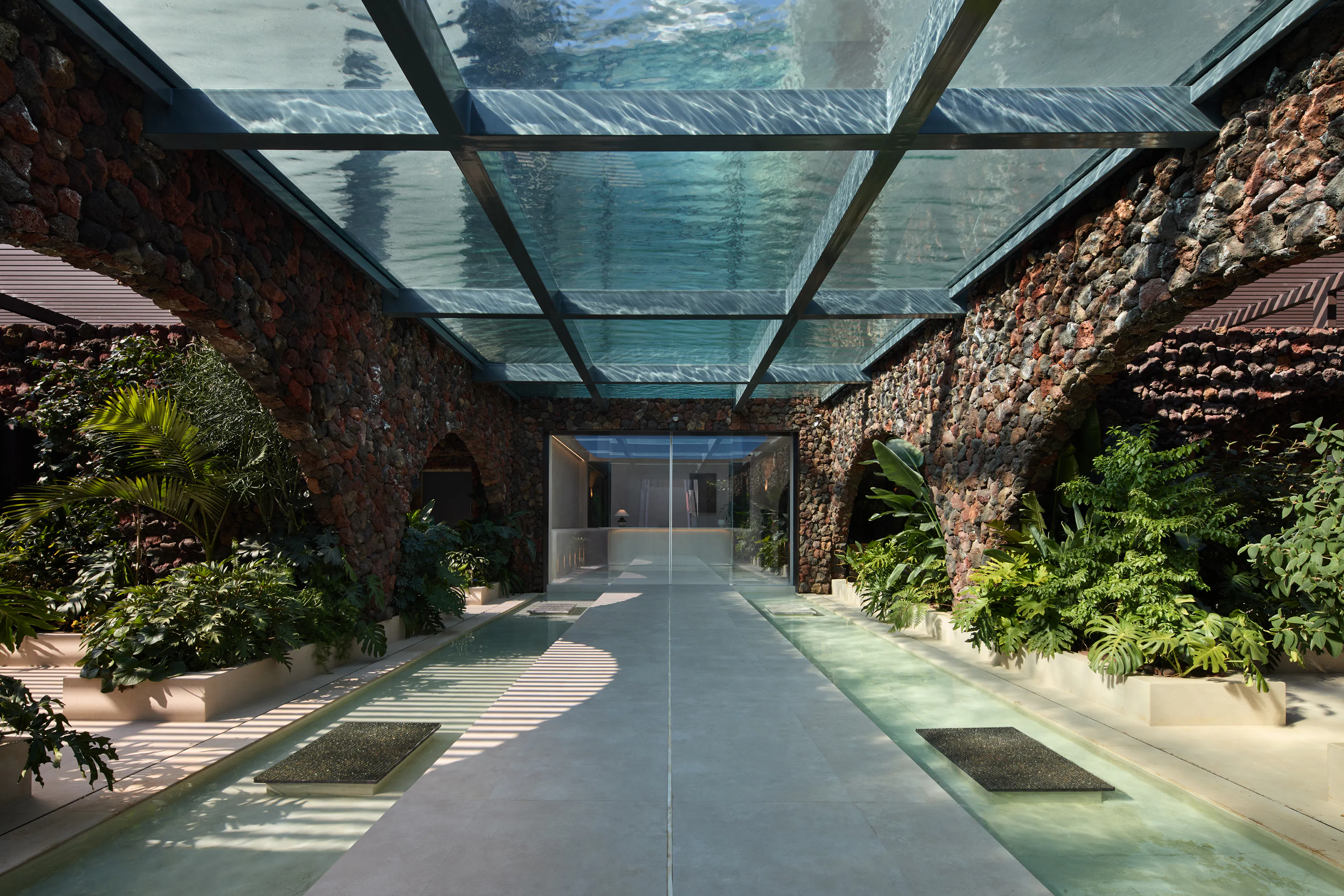 Eye of CangEr – Dali Fengyasong Hotel — 32