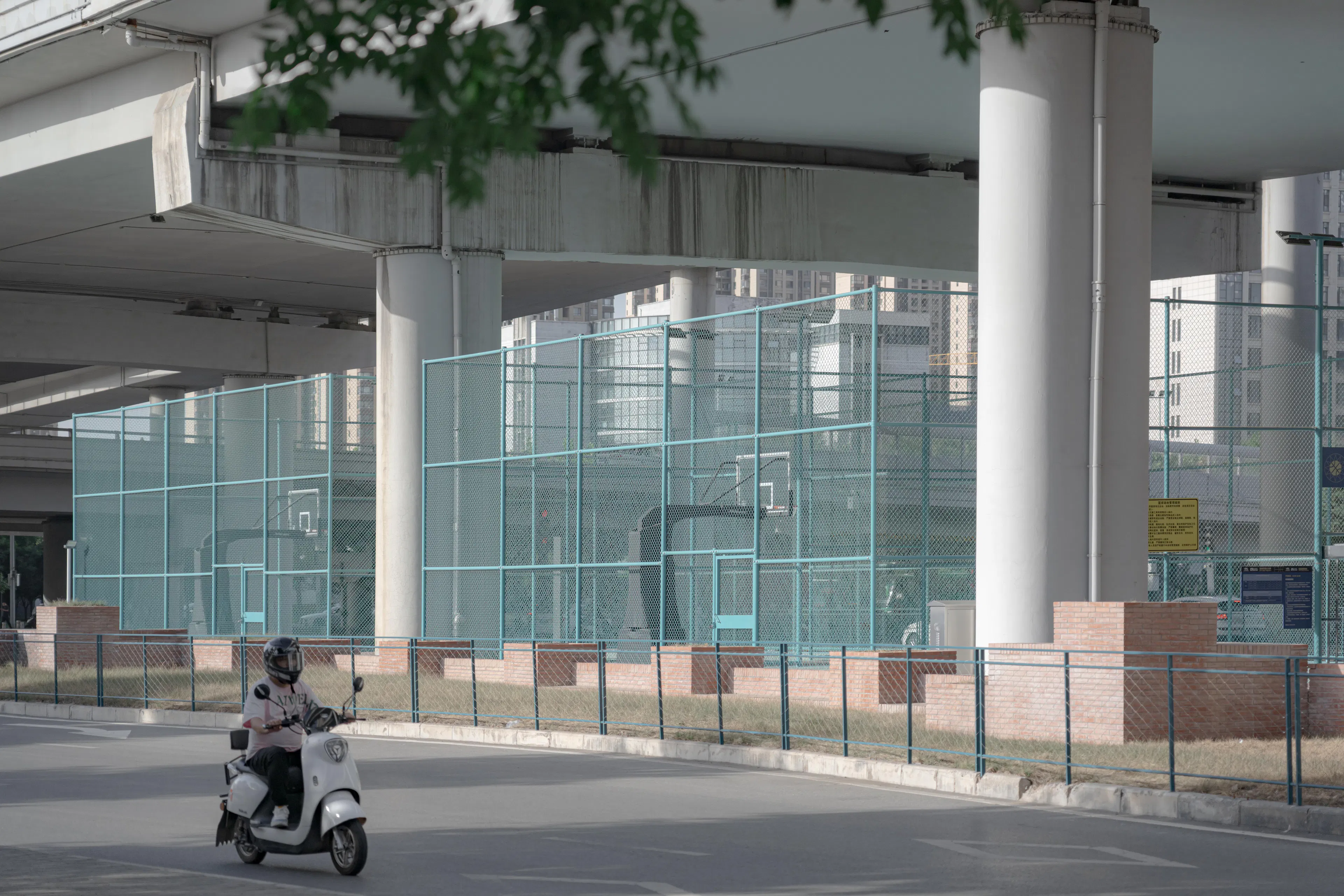 Renewal and Renovation of Space under Weiyang Overpass — 19