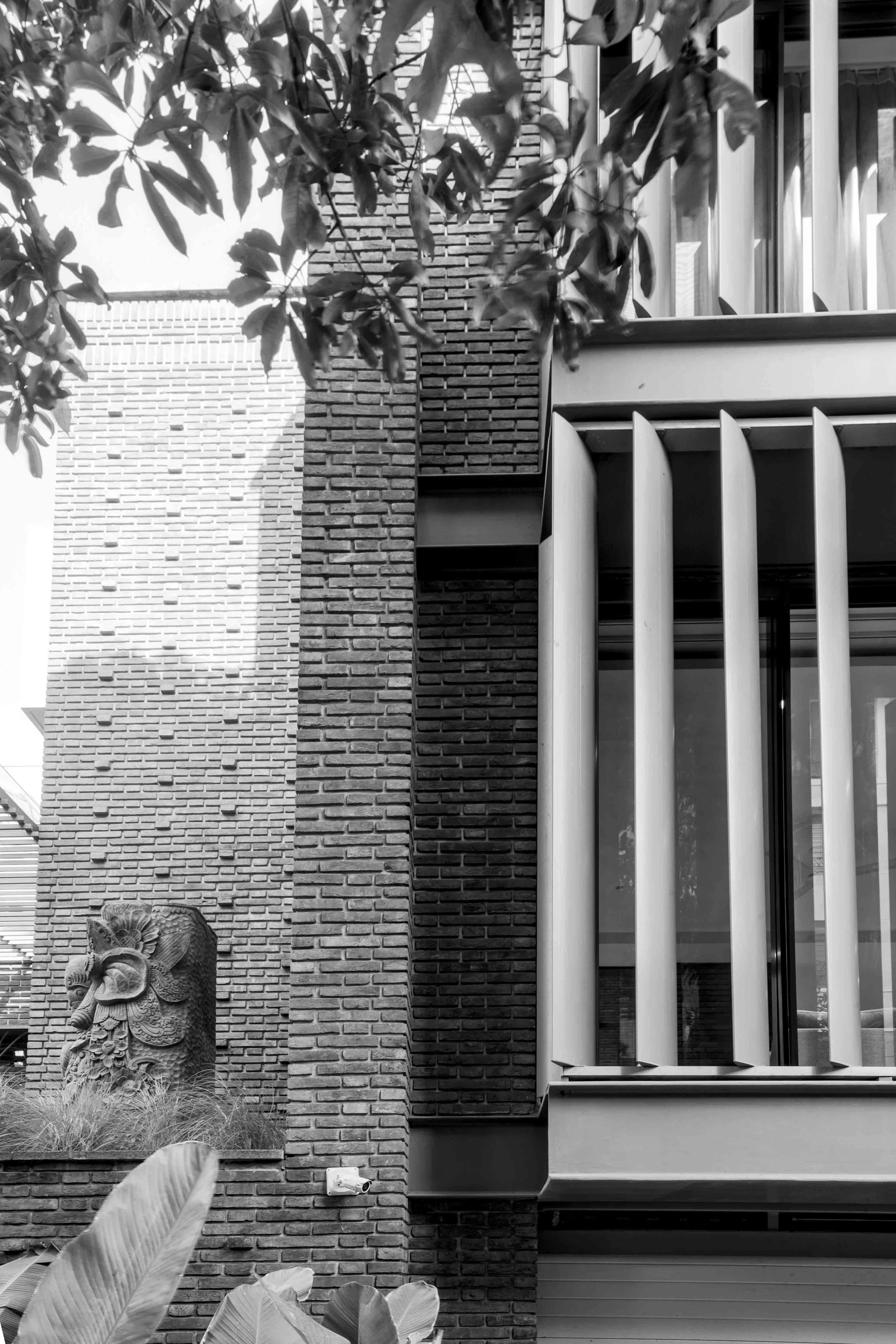 Angan (Courtyard) House — 9