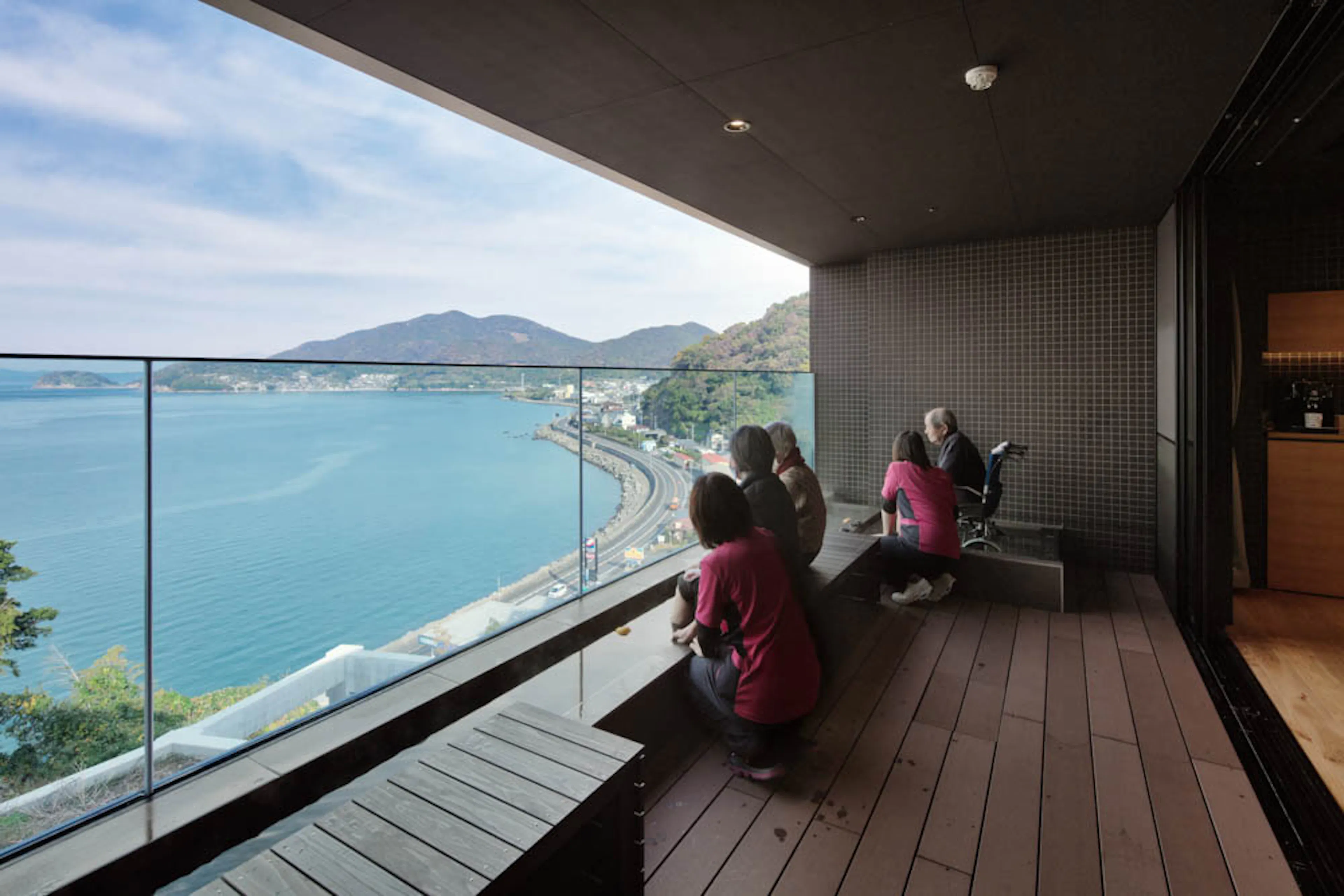 NURSING HOME YURAKU-EN