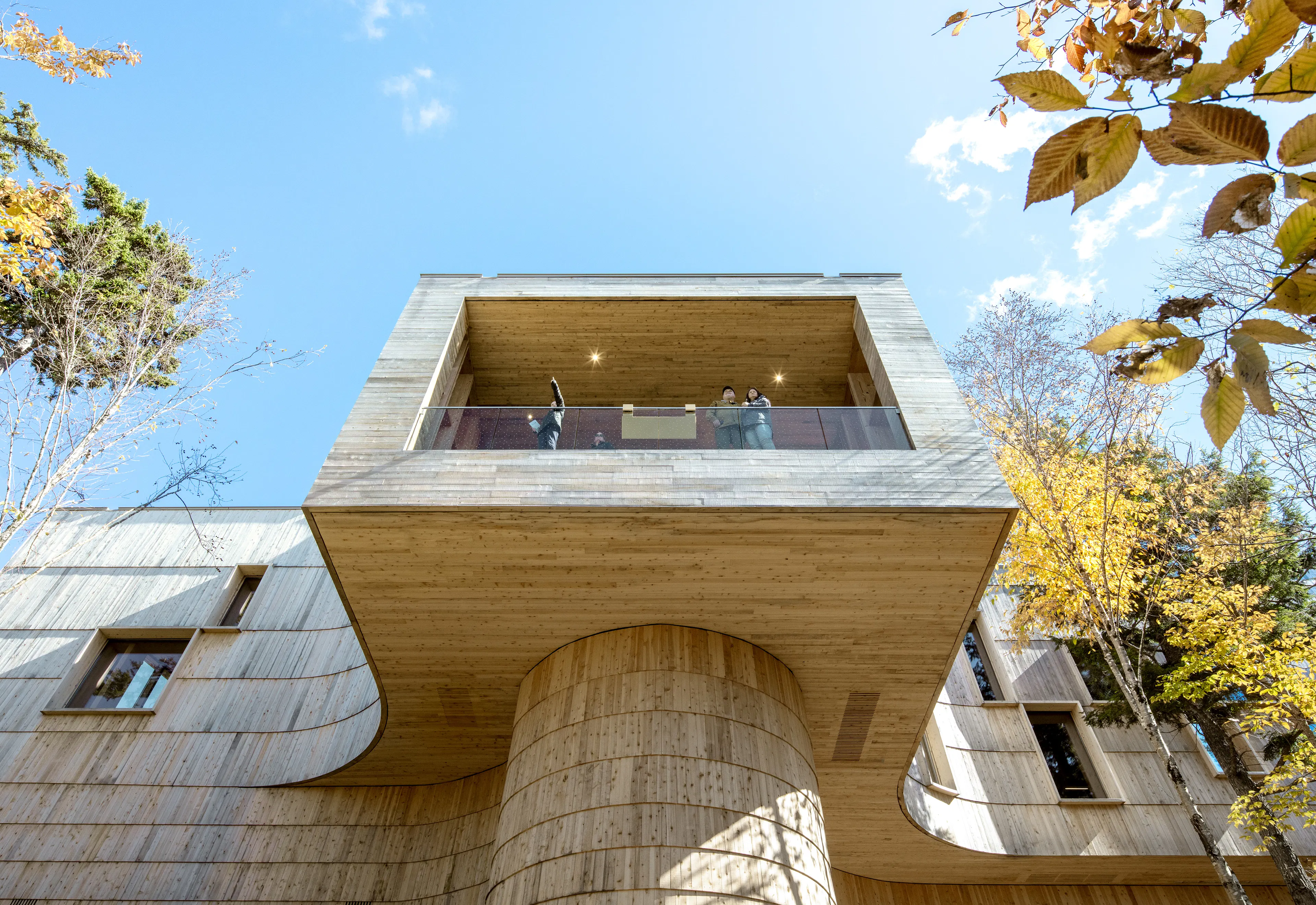 Tekαkαpimək Contact Station — 13