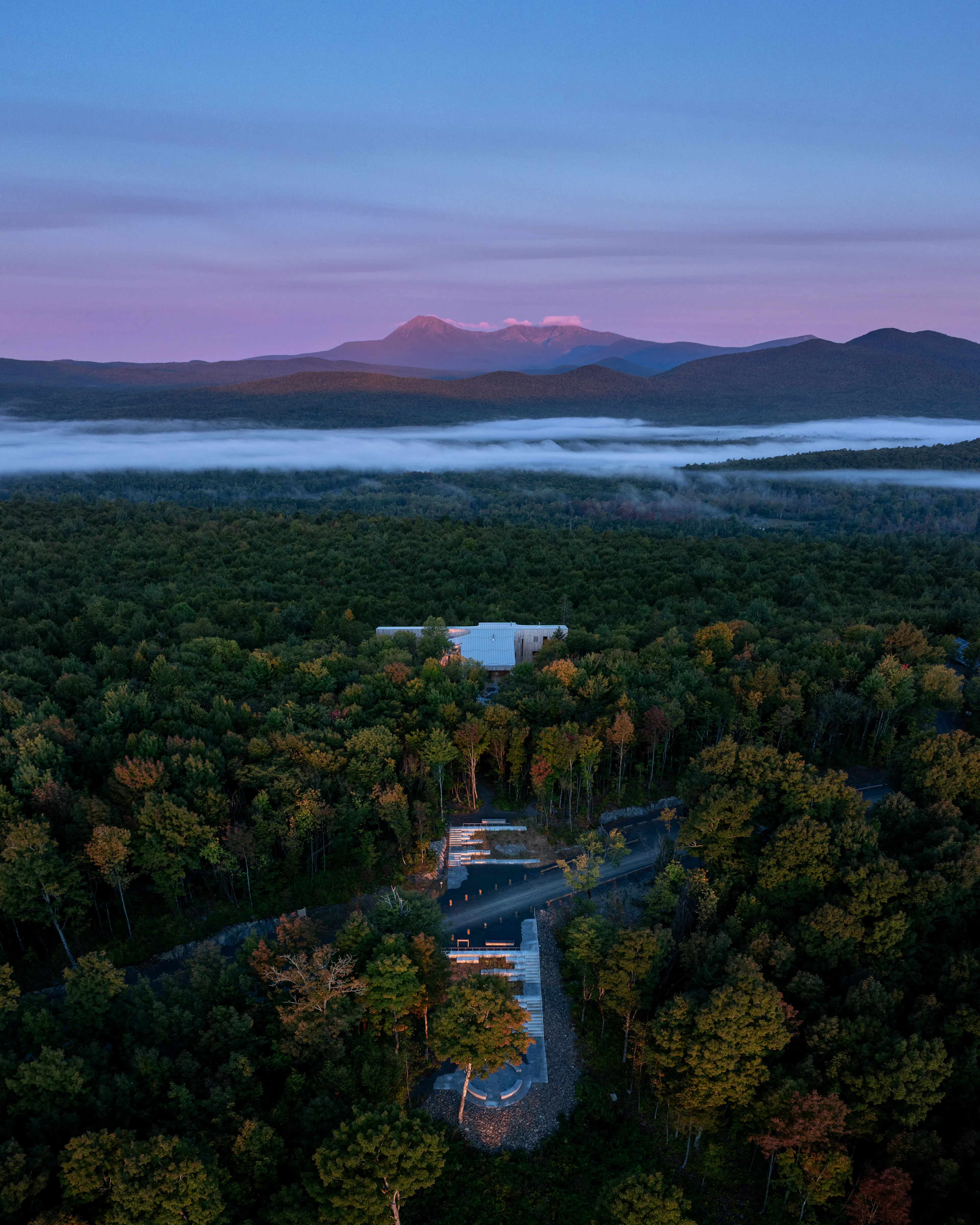 Tekαkαpimək Contact Station — 16