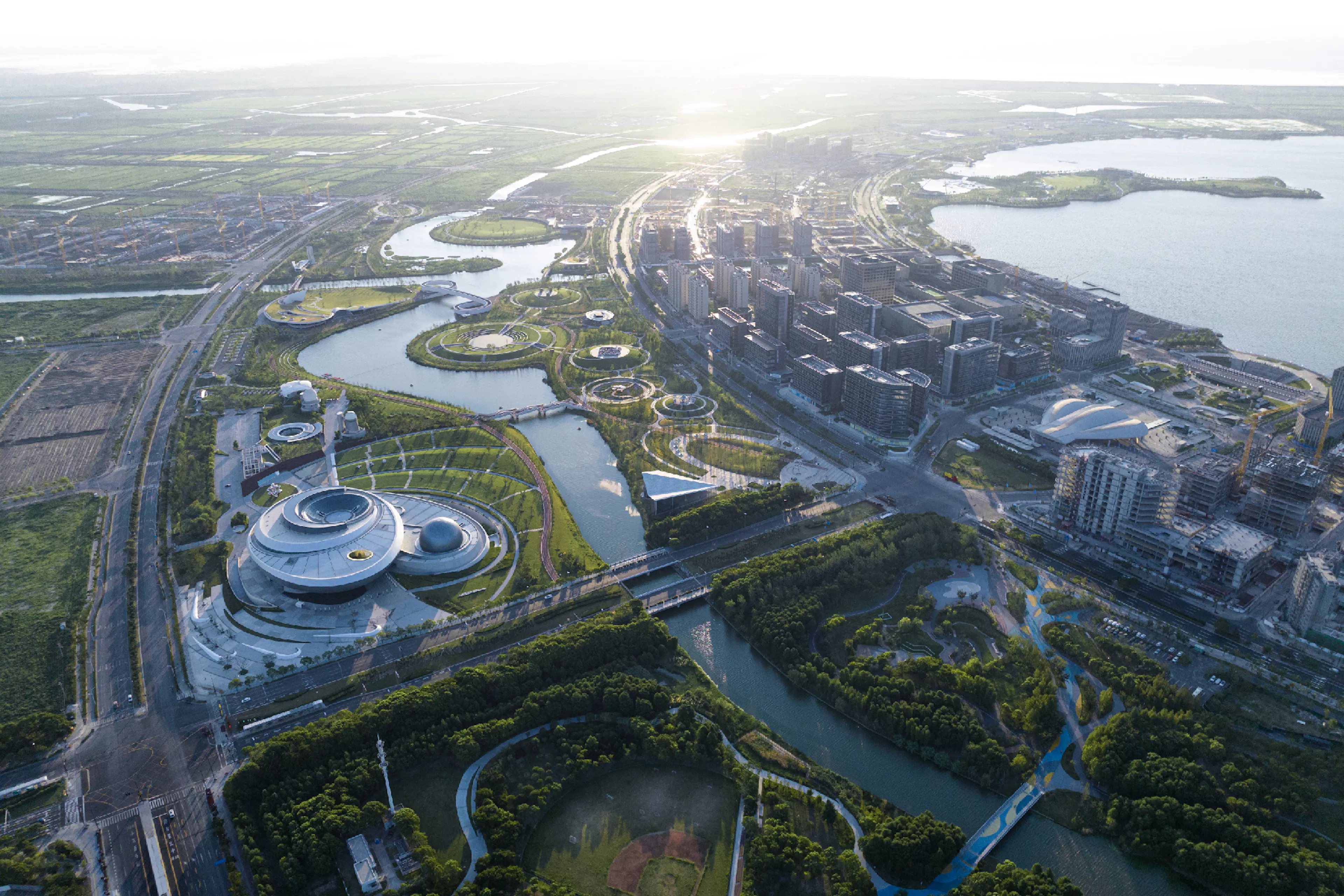 Zero-Carbon Origami Airplane— Shanghai Lin’gang Starry Sky Theme Park Visitor Service Center — 1