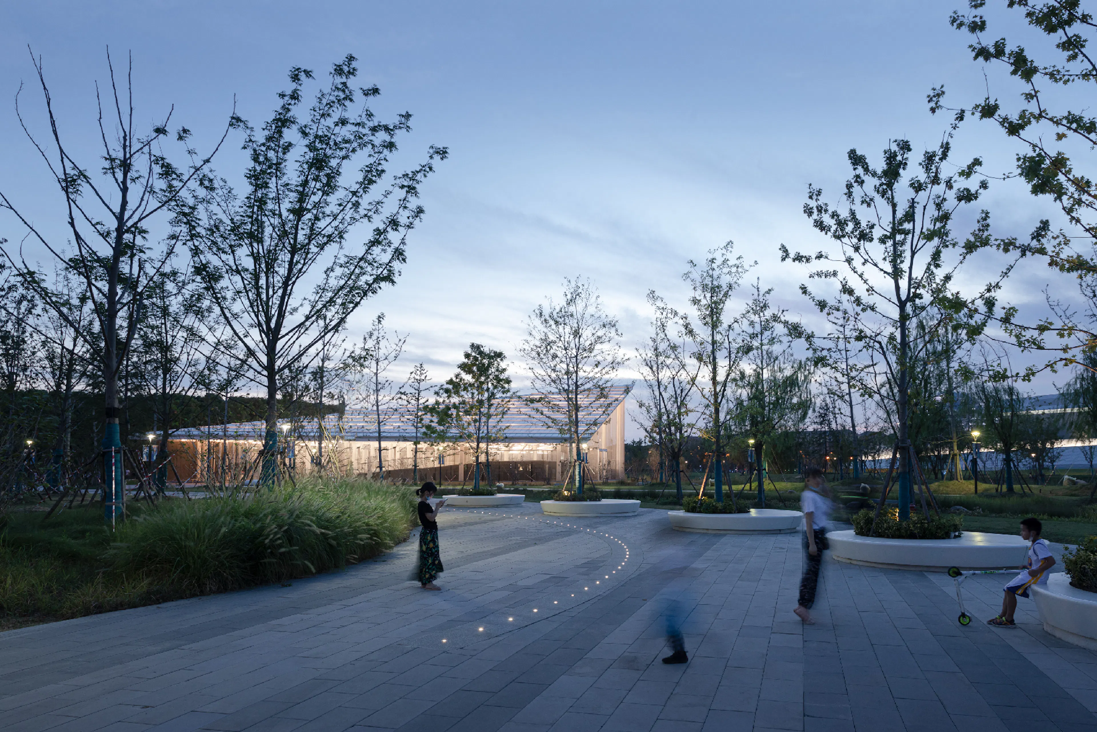 Zero-Carbon Origami Airplane— Shanghai Lin’gang Starry Sky Theme Park Visitor Service Center — 7