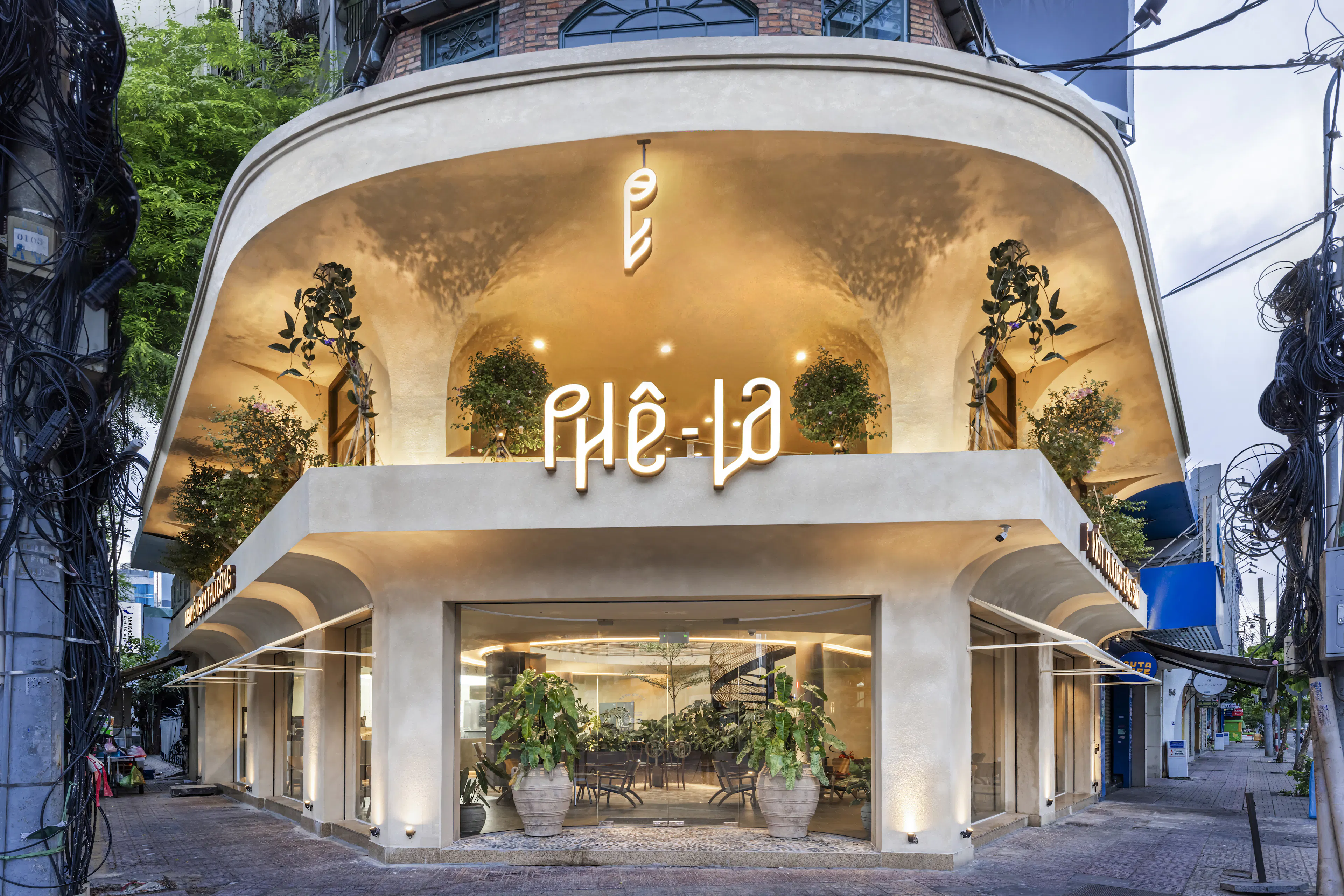 QUANG NGAI HOUSE — 46