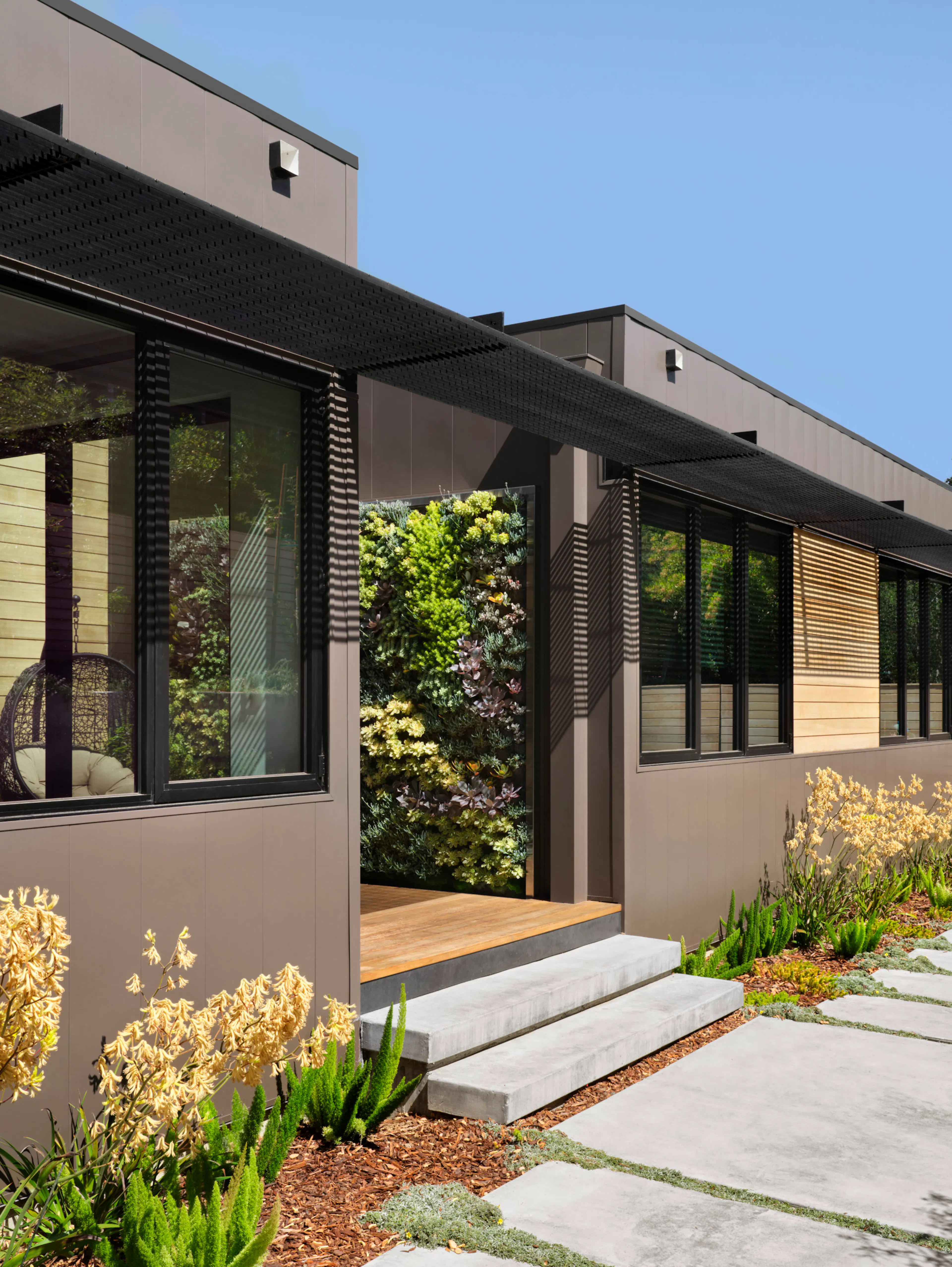 On the Edge of the Continent — 3