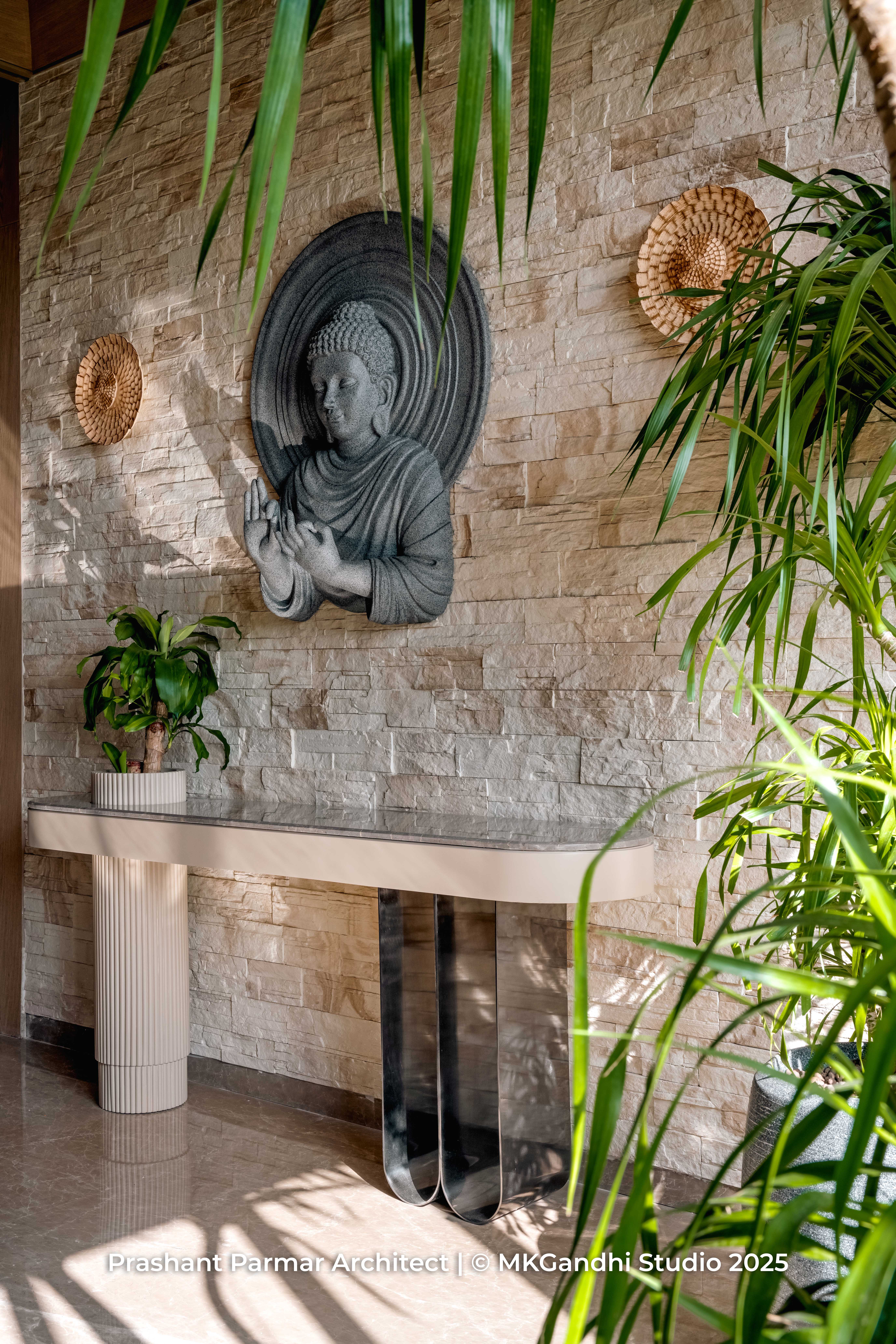 Graceful 5BHK Interiors at Viola Apartment by Prashant Parmar Architect ...