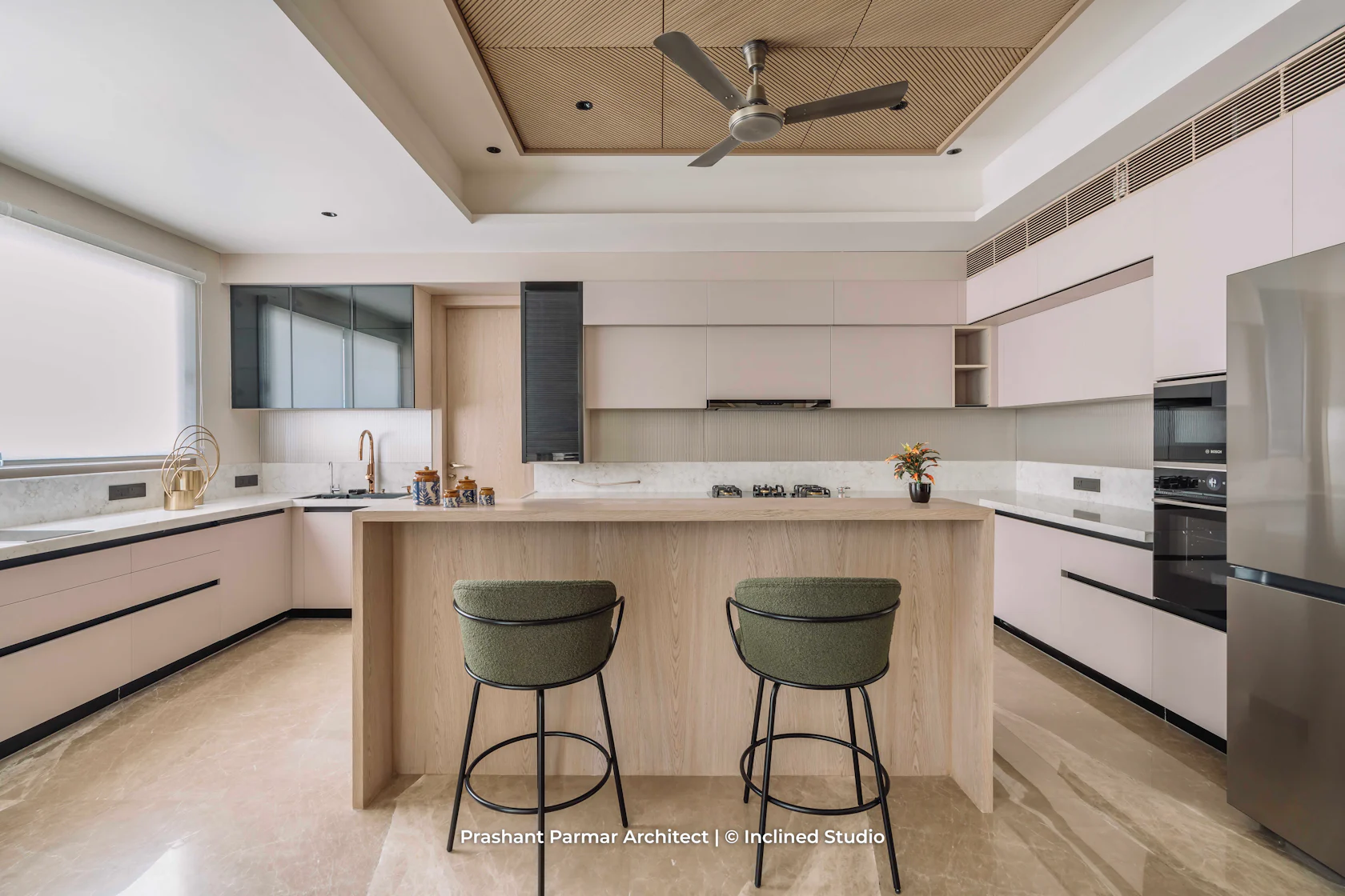 Graceful 5BHK Interiors at Viola Apartment by Prashant Parmar Architect ...