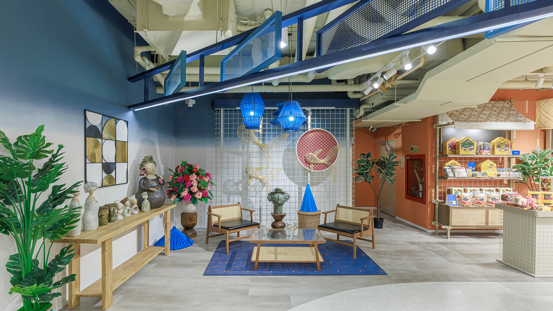 HUG CRAFT Flagship Store @ Central Chiangmai Airport Shopping Center by ...