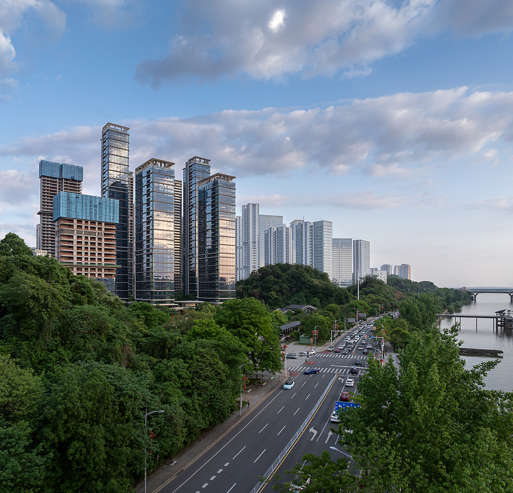 Idea 4300240: Greentown Changsha Phoenix Mansion by line+ studio in ...