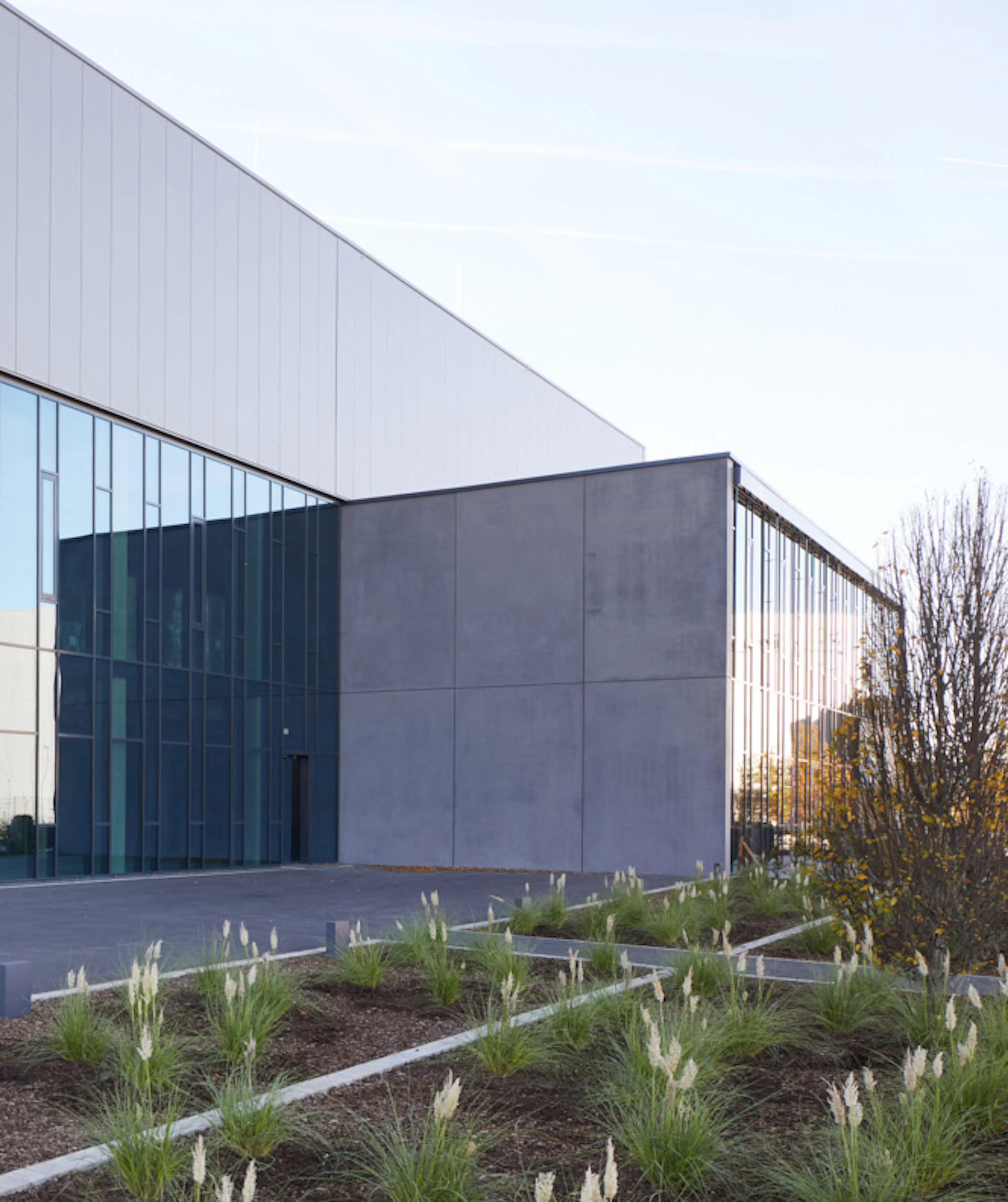 Car Showroom Halle — 14