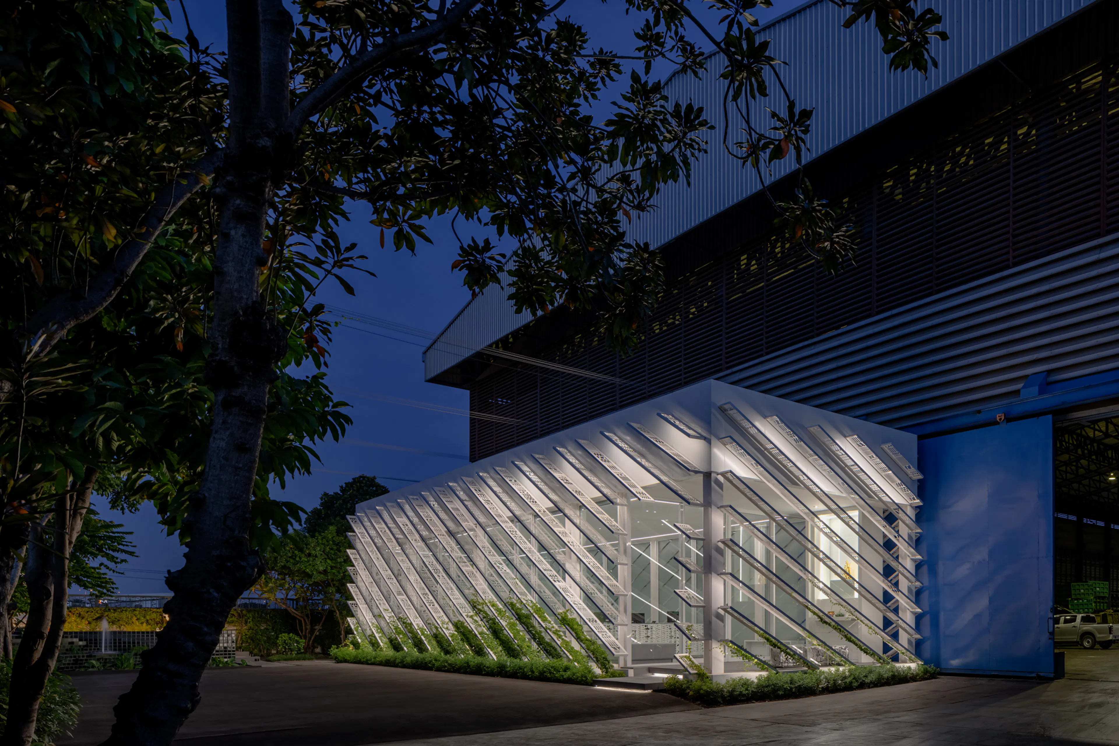 "No Time to Waste" Office — 3