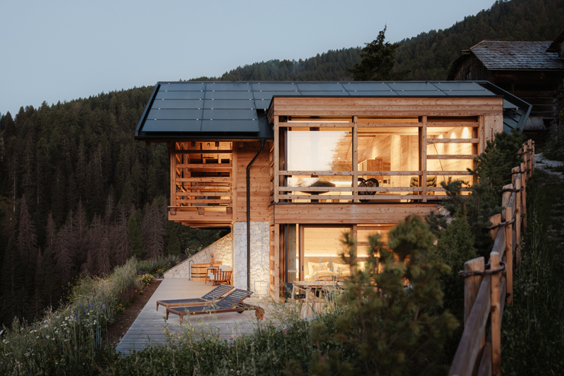 © Perathoner Architects