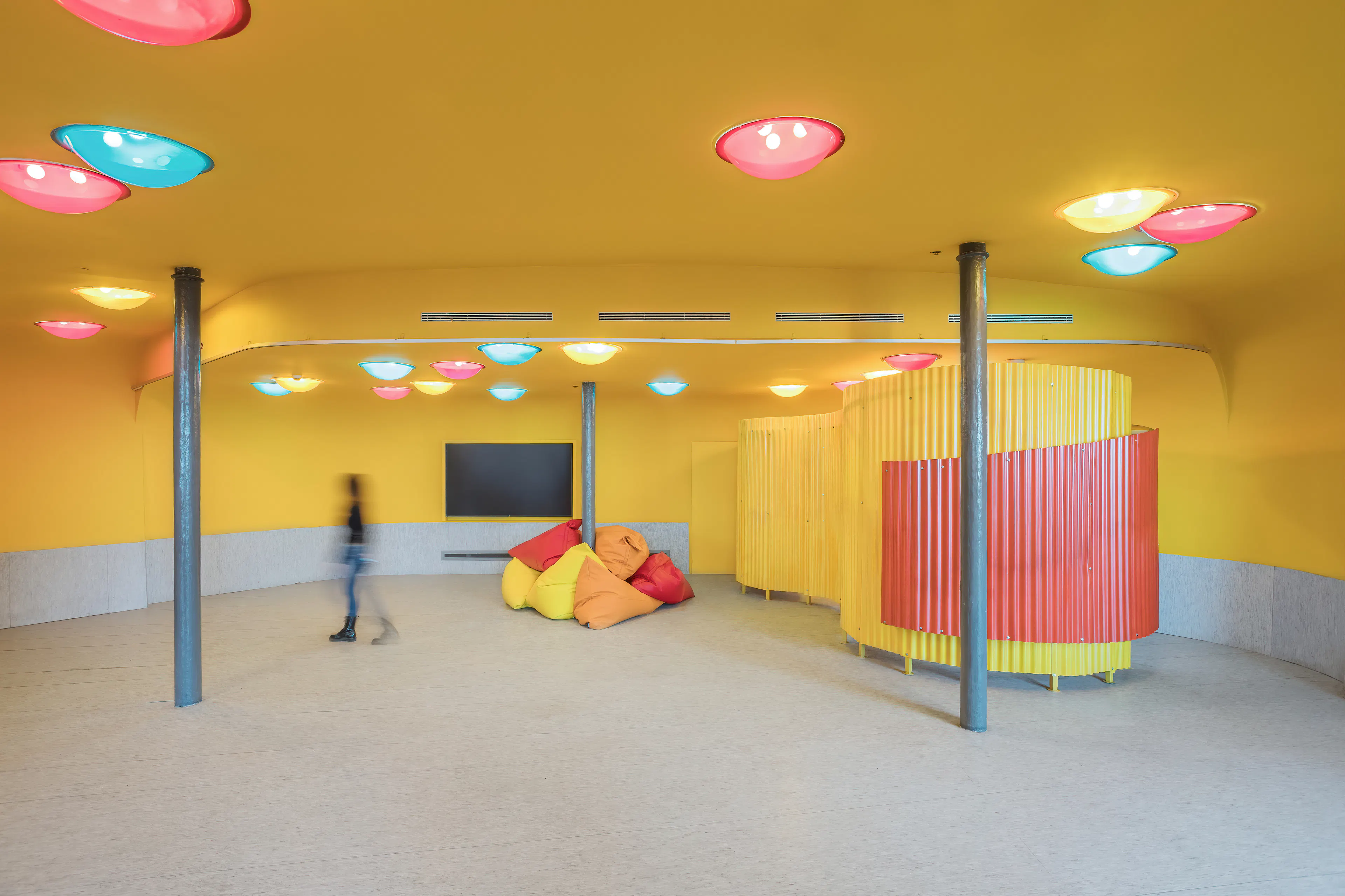 CUCADELLUM - Funicular to the Tibidabo Amusement Park — 24