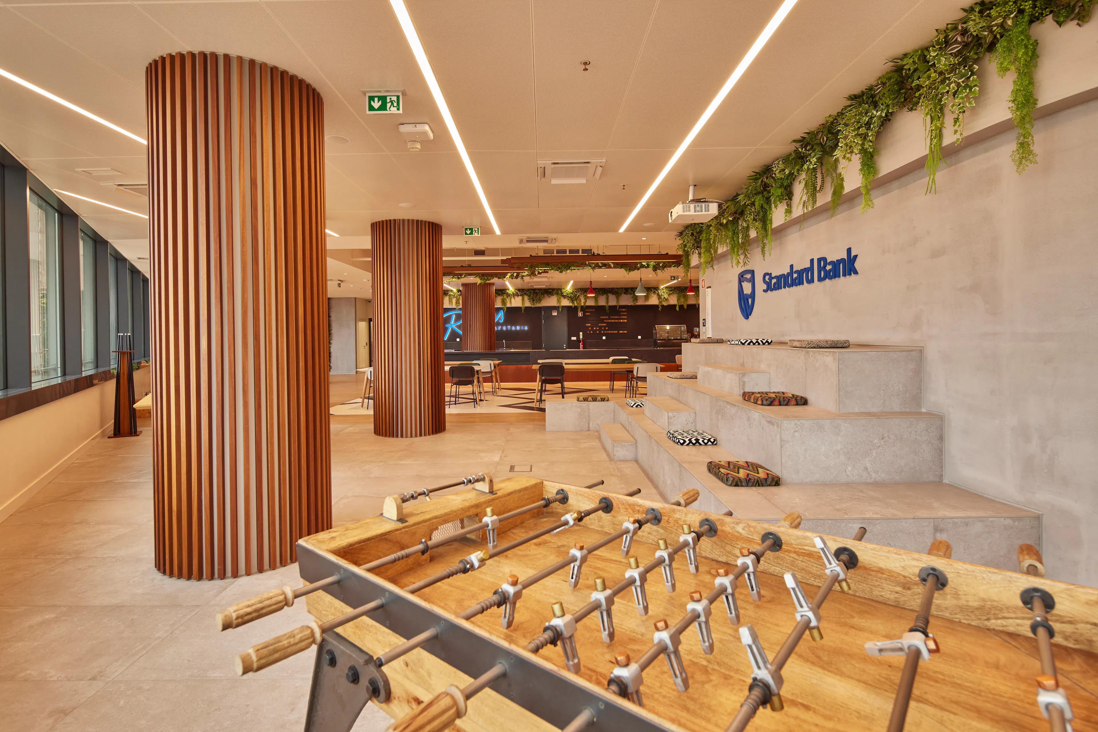 Ritz Pool Bar — 17