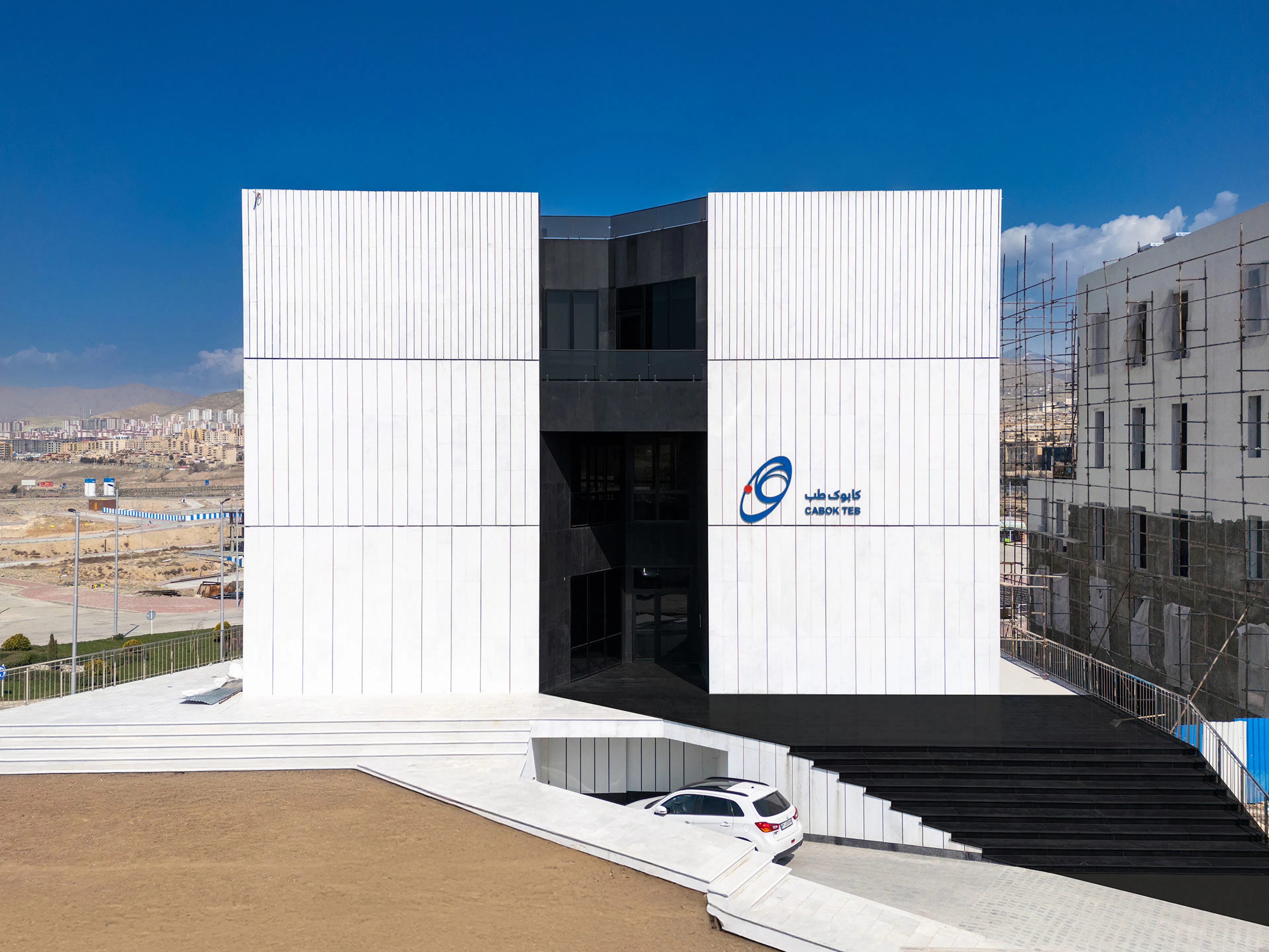 KOLBADI HOUSE — 38