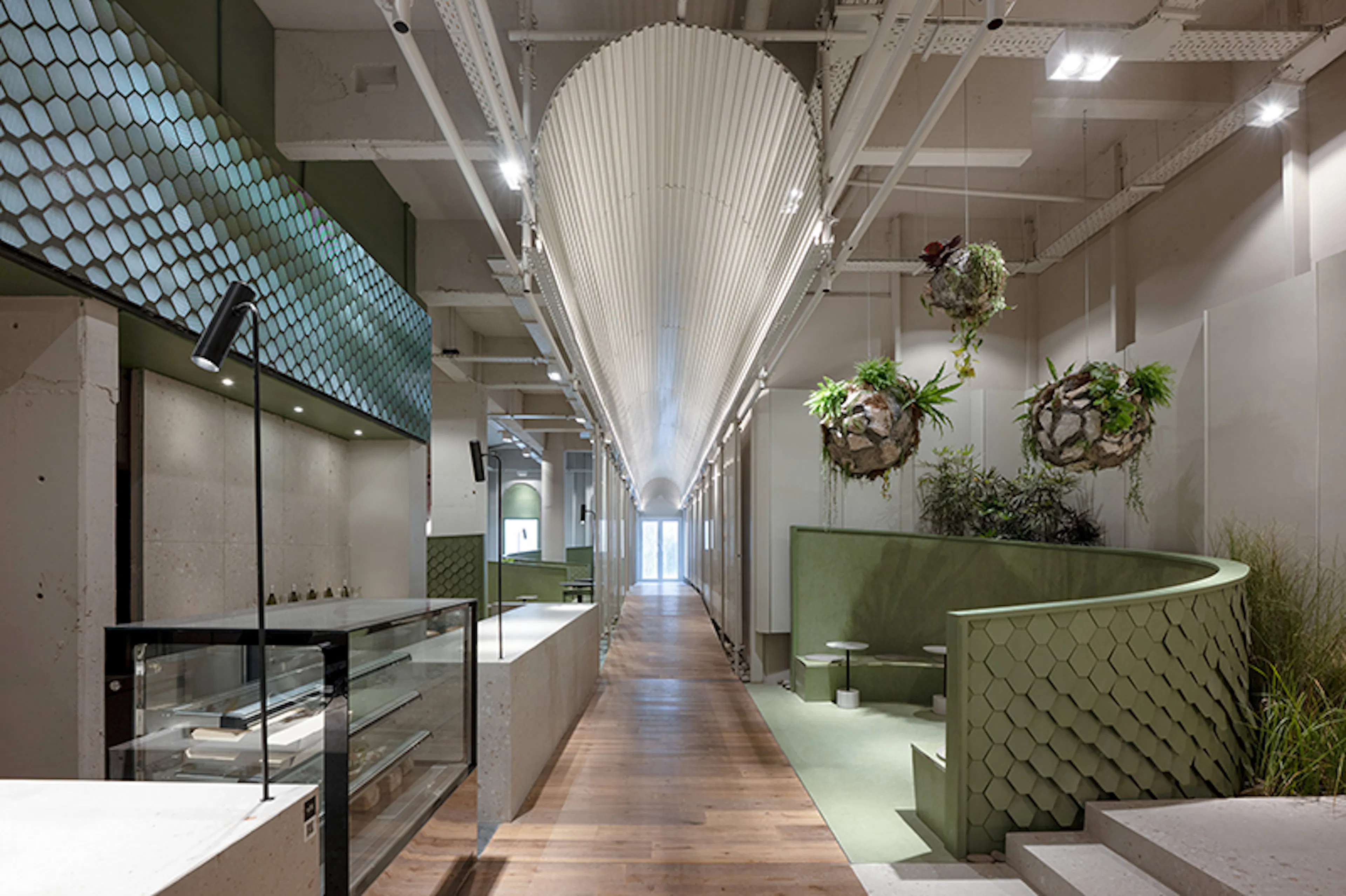 Manduca Market — 38