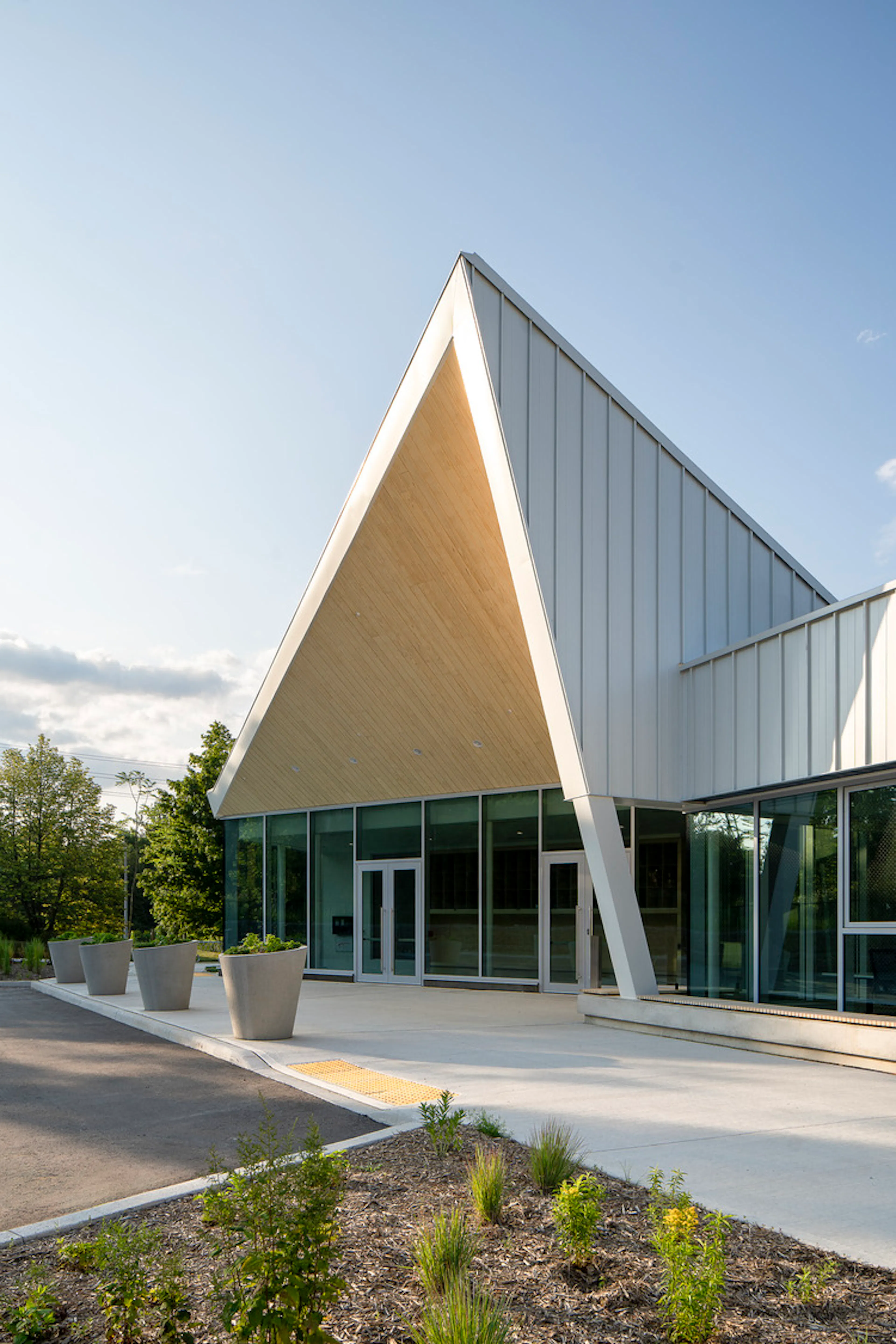 University of Guelph Honey Bee Research Centre — 10