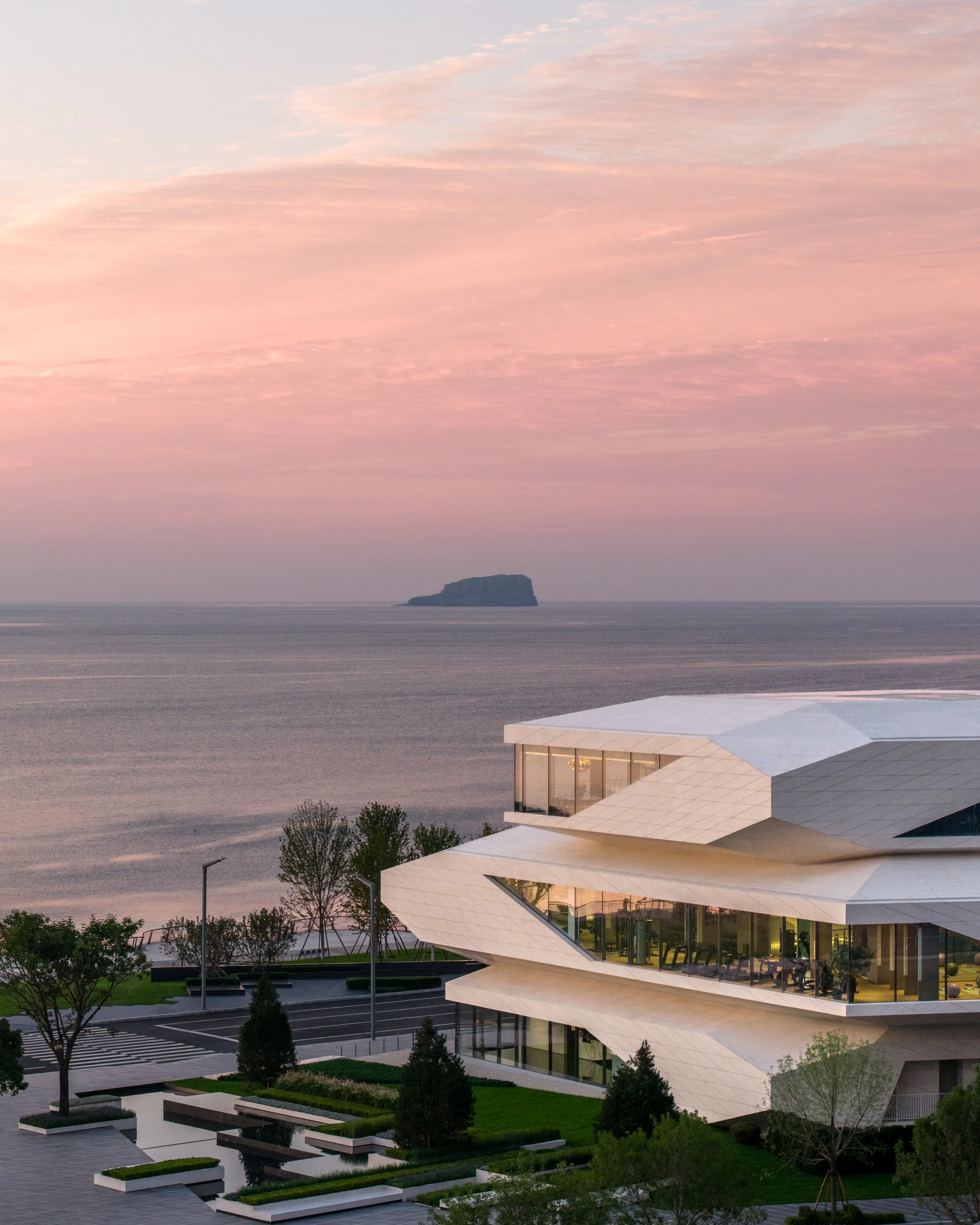 Floating Cornice on the Brook — 3