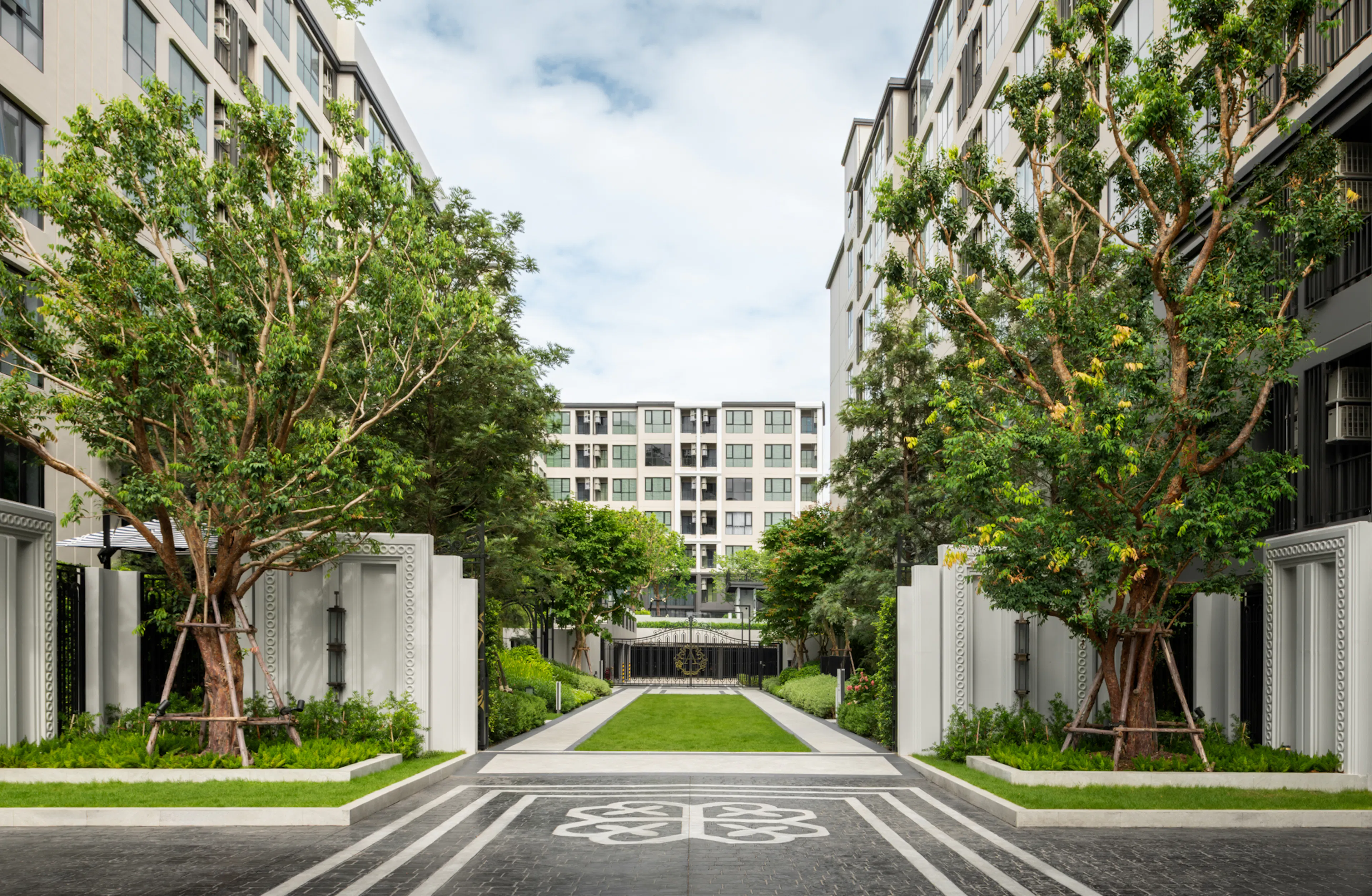 LIFE LADPRAO THE VALLEY — 2