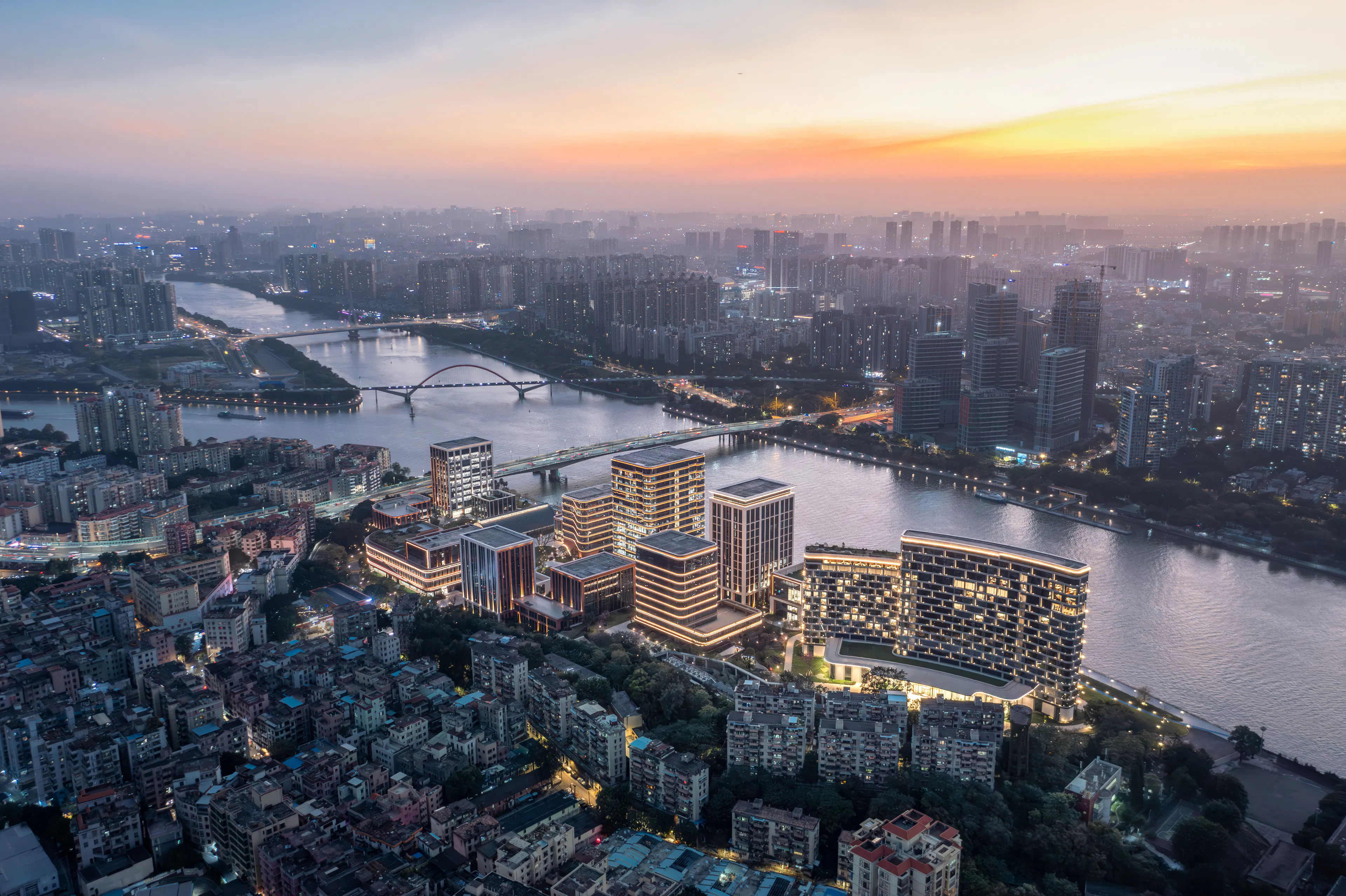 The floating pier commercial — 14