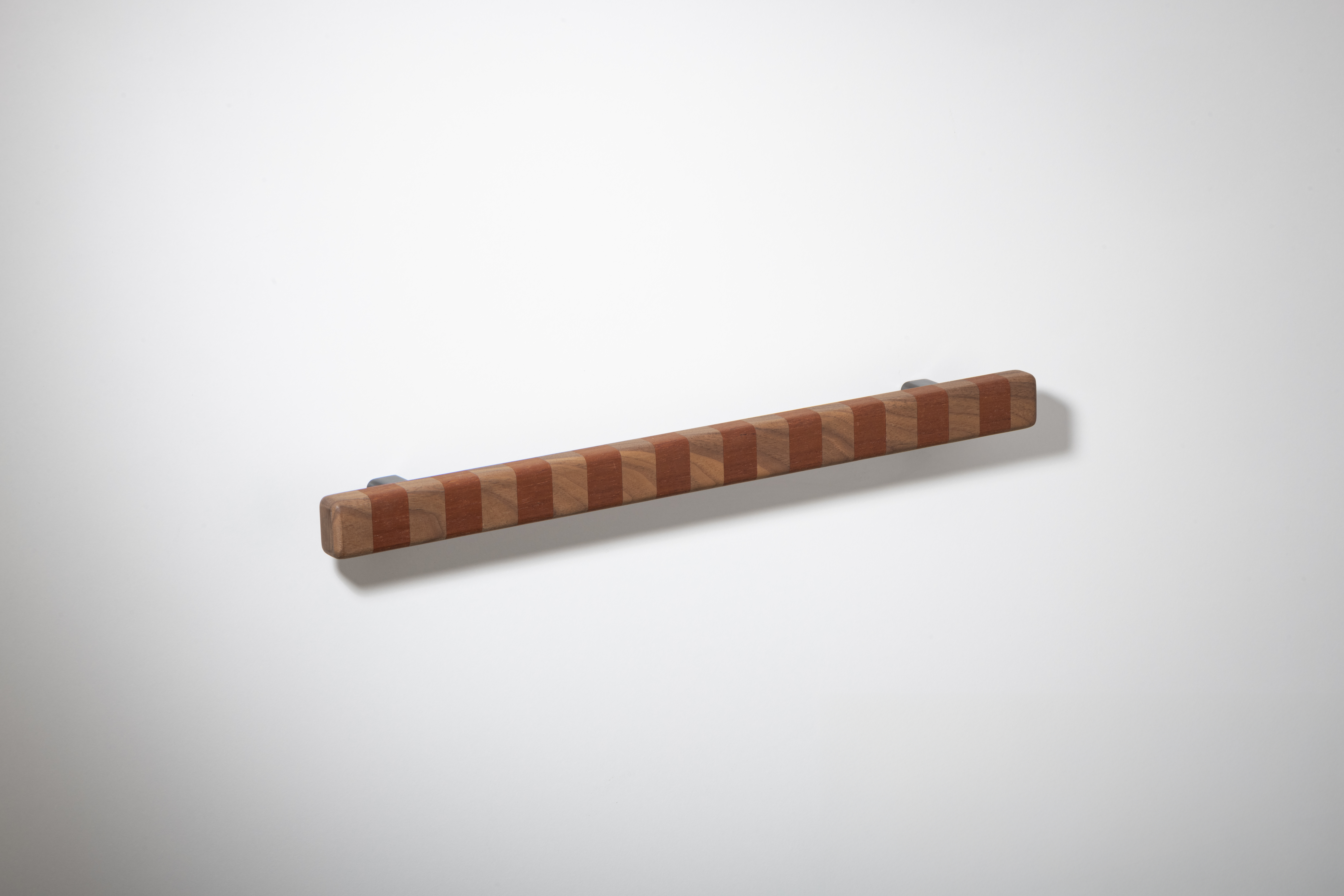 Closet Streaker Cabinet Pull Large