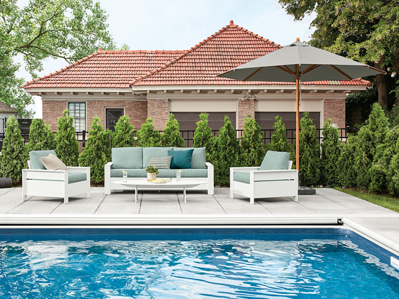 Rayo Outdoor Lounge Chairs