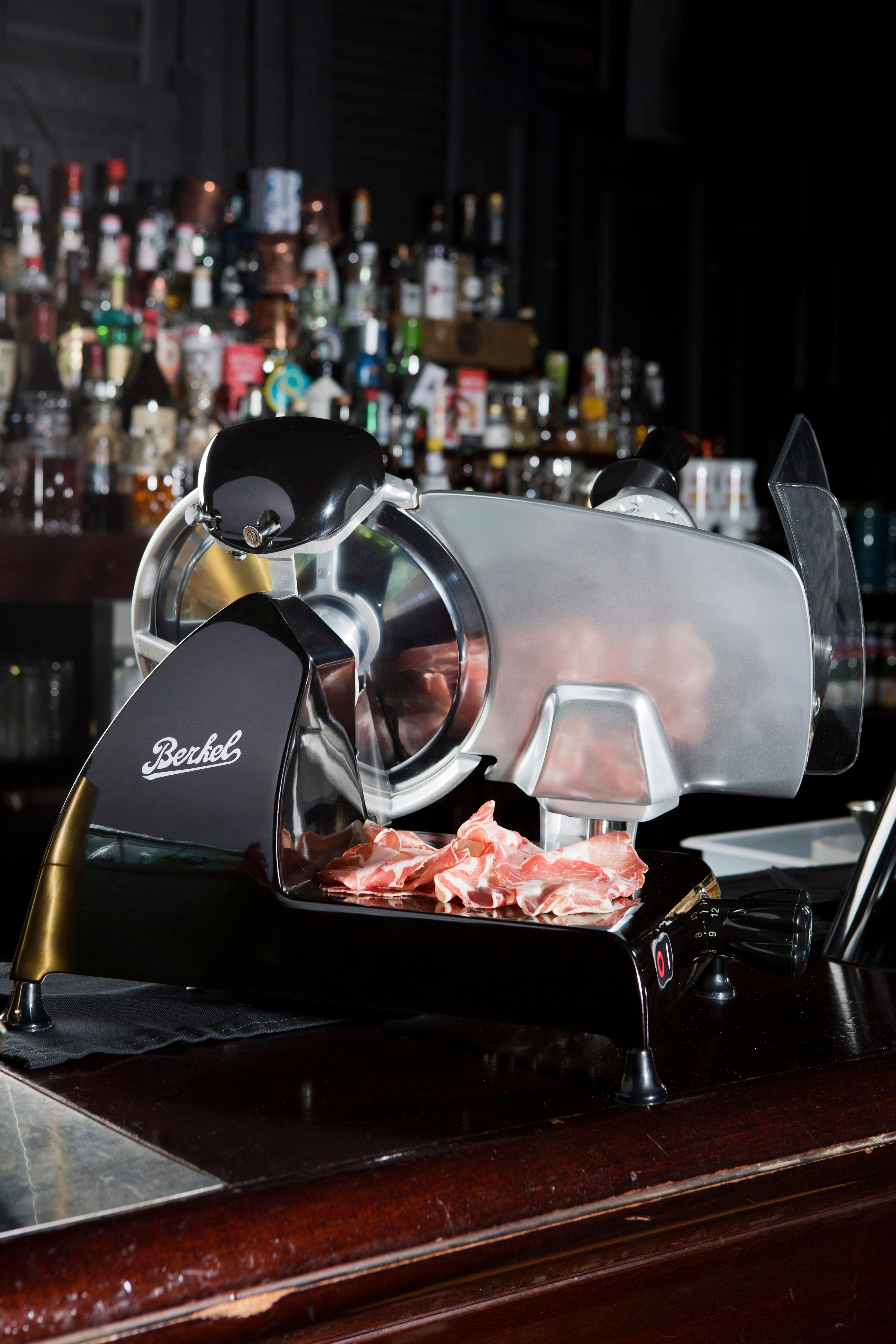 Berkel Red Line 220, Black, Electric Slicer 