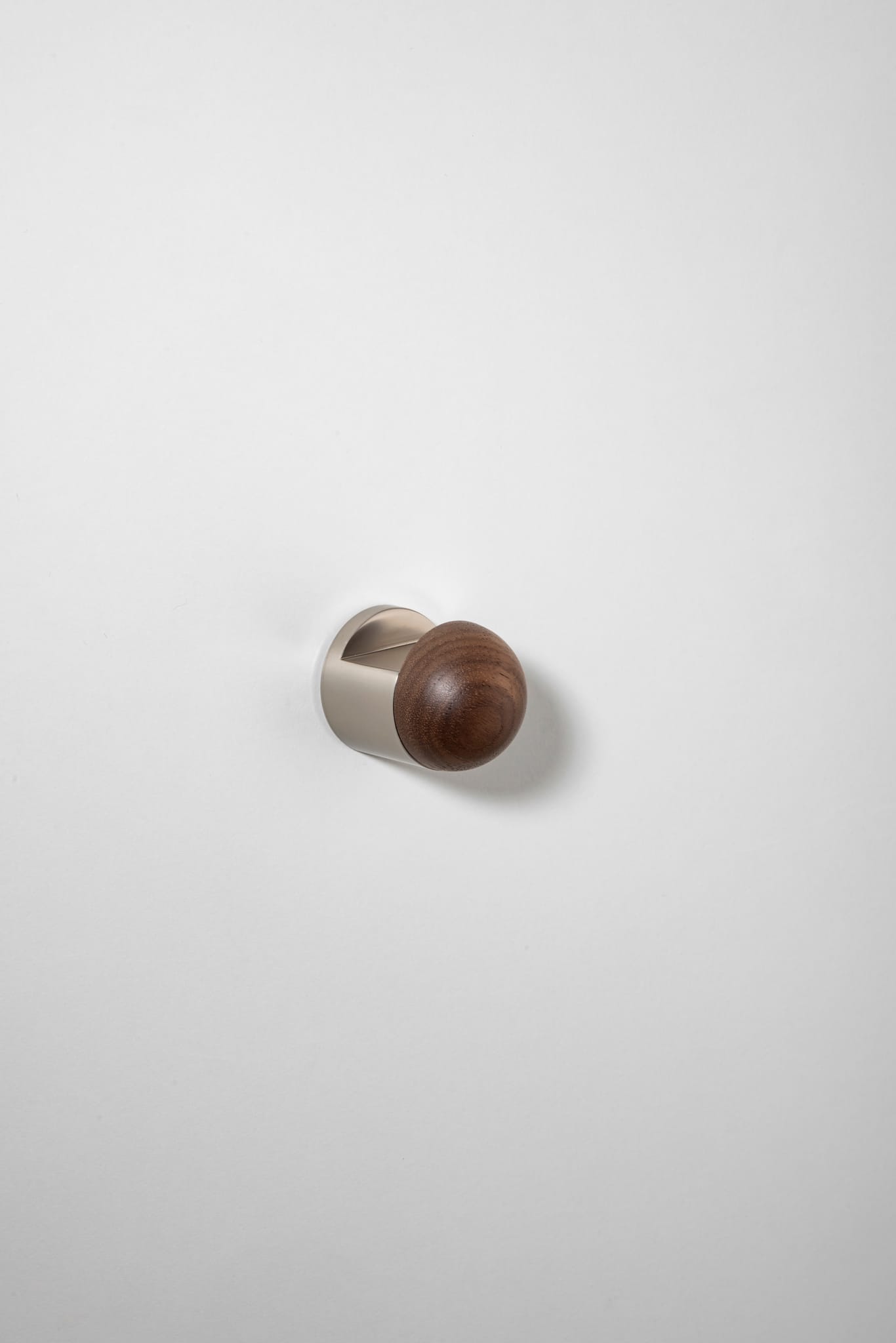 H05 Robe Hook / Cupboard Knob