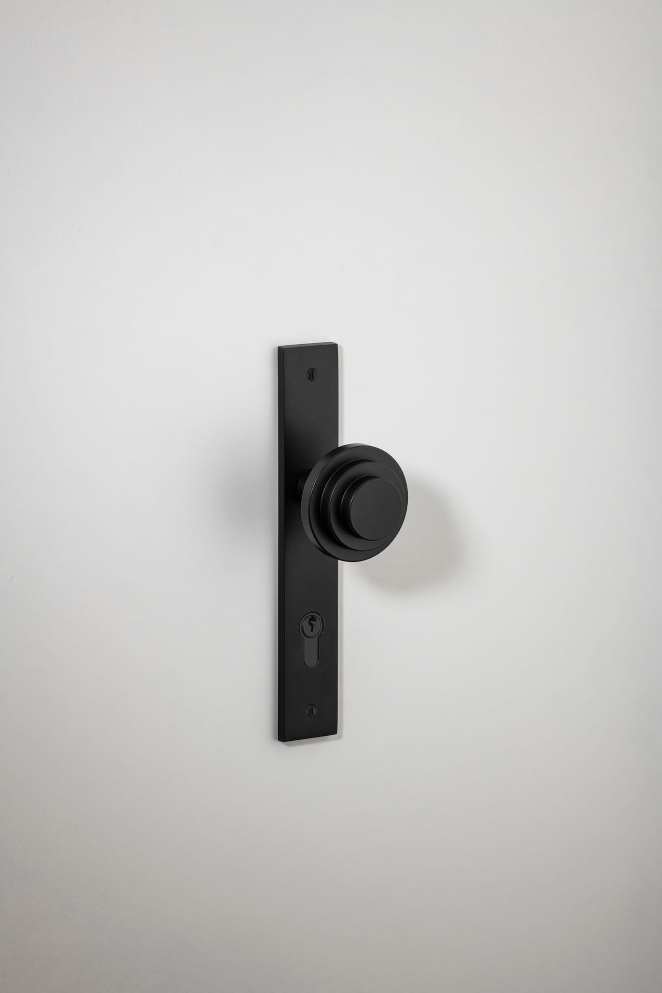 Zzzigurat Door Knob - Rectangular Backplate