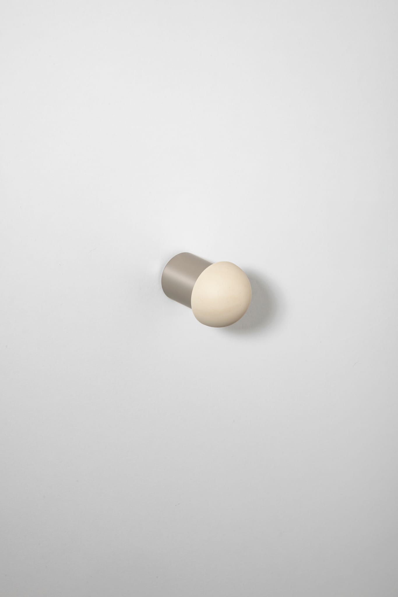 H07 Door Stop