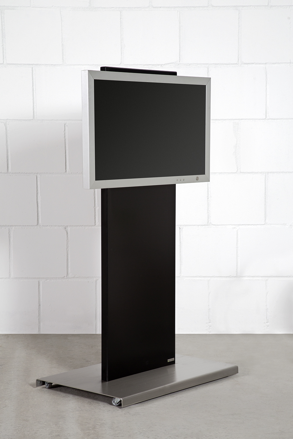 TV STAND FLAT ART135