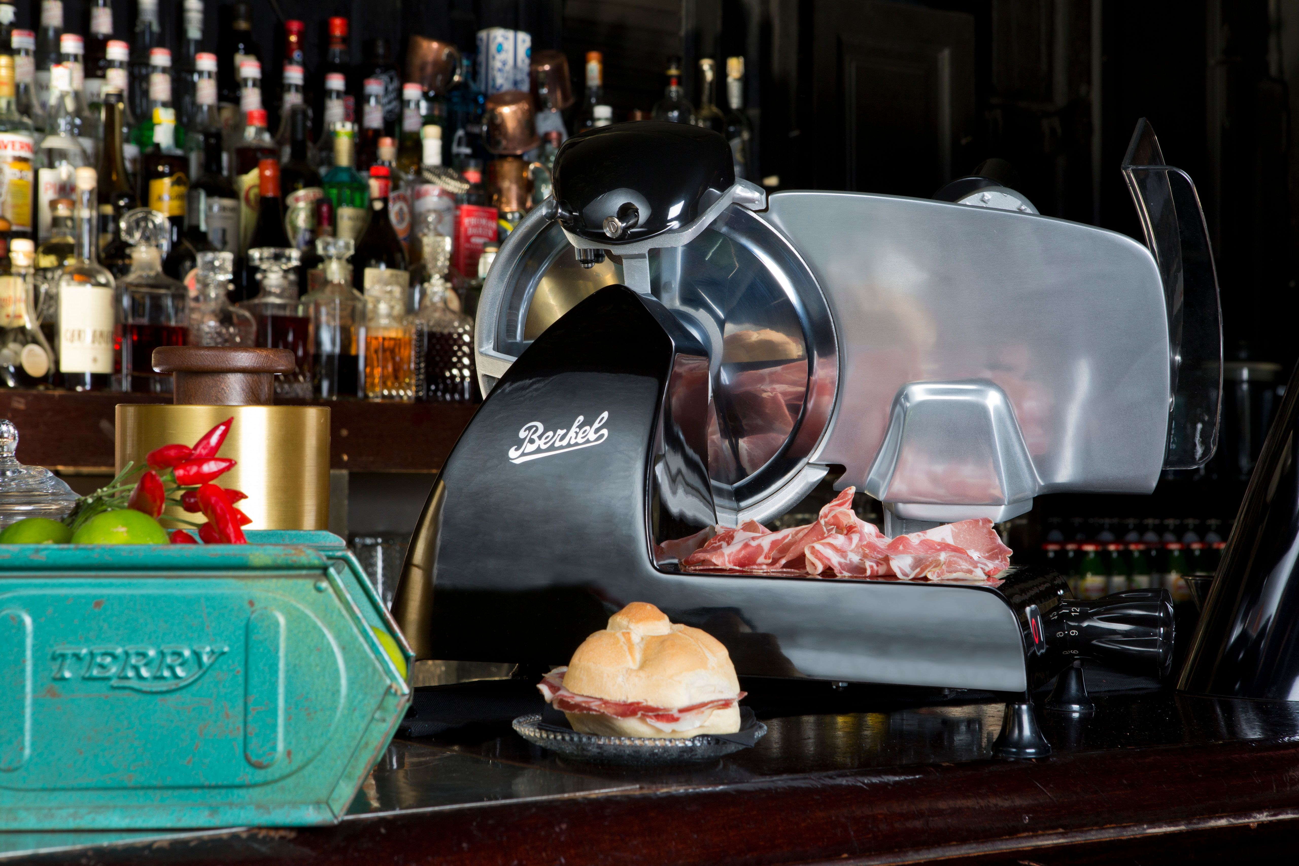 Berkel Red Line 300, Black, Electric Slicer 