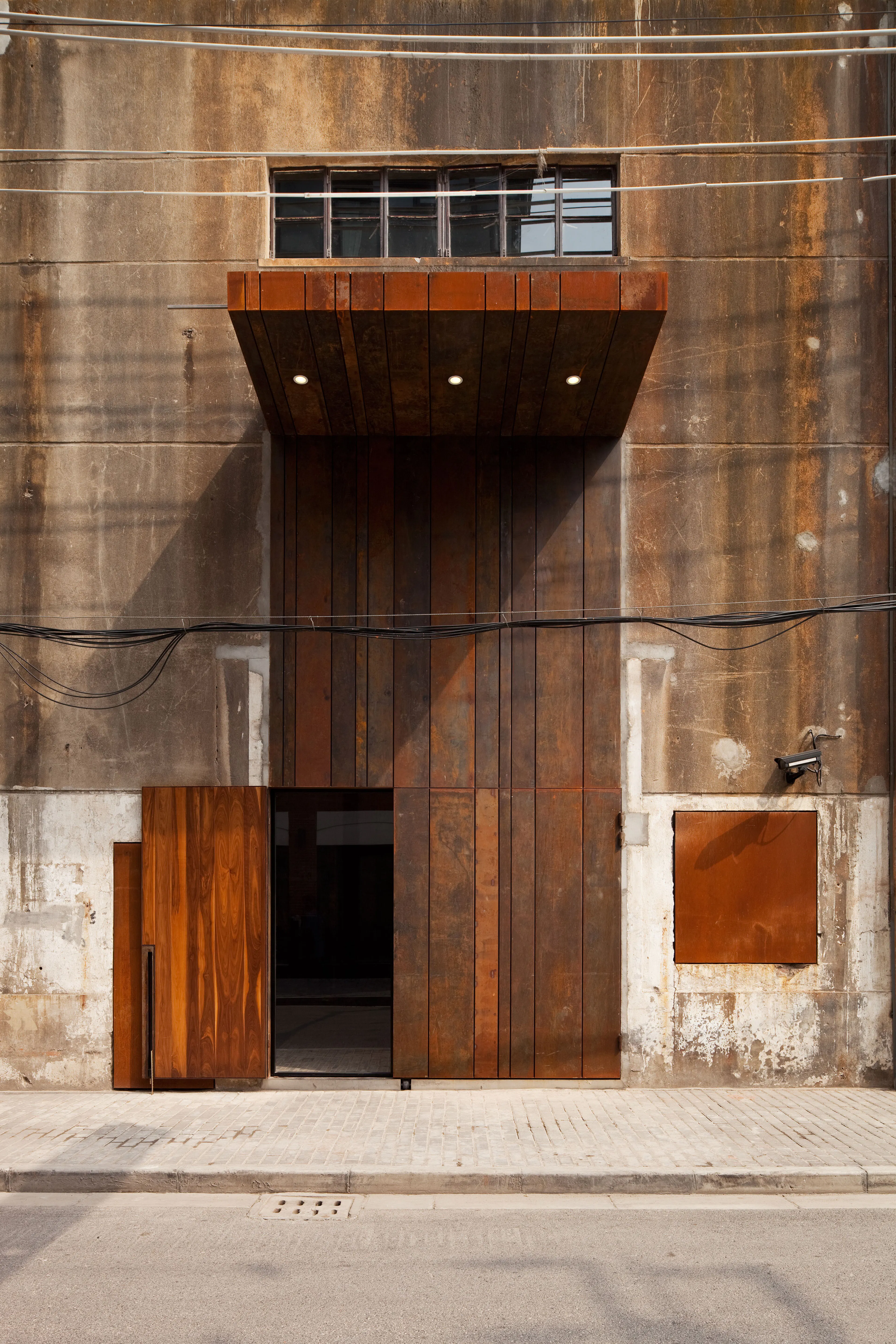 Waterhouse South Bund — 6