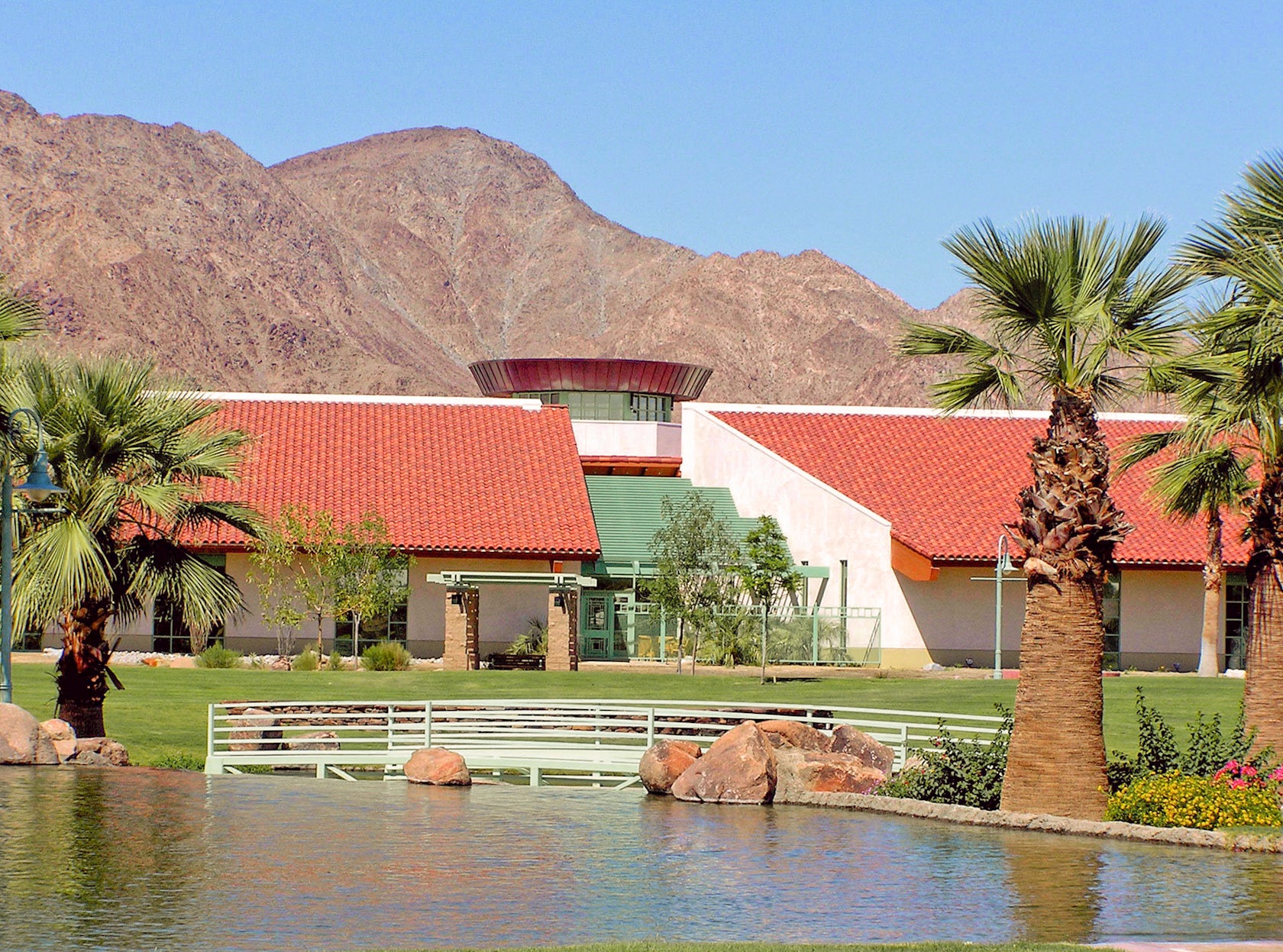 La Quinta Public Library by MW Steele Group Architizer