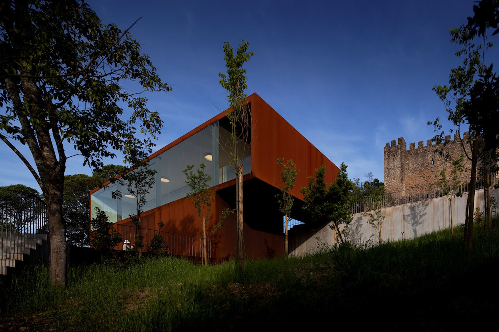 © Comoco Architects
