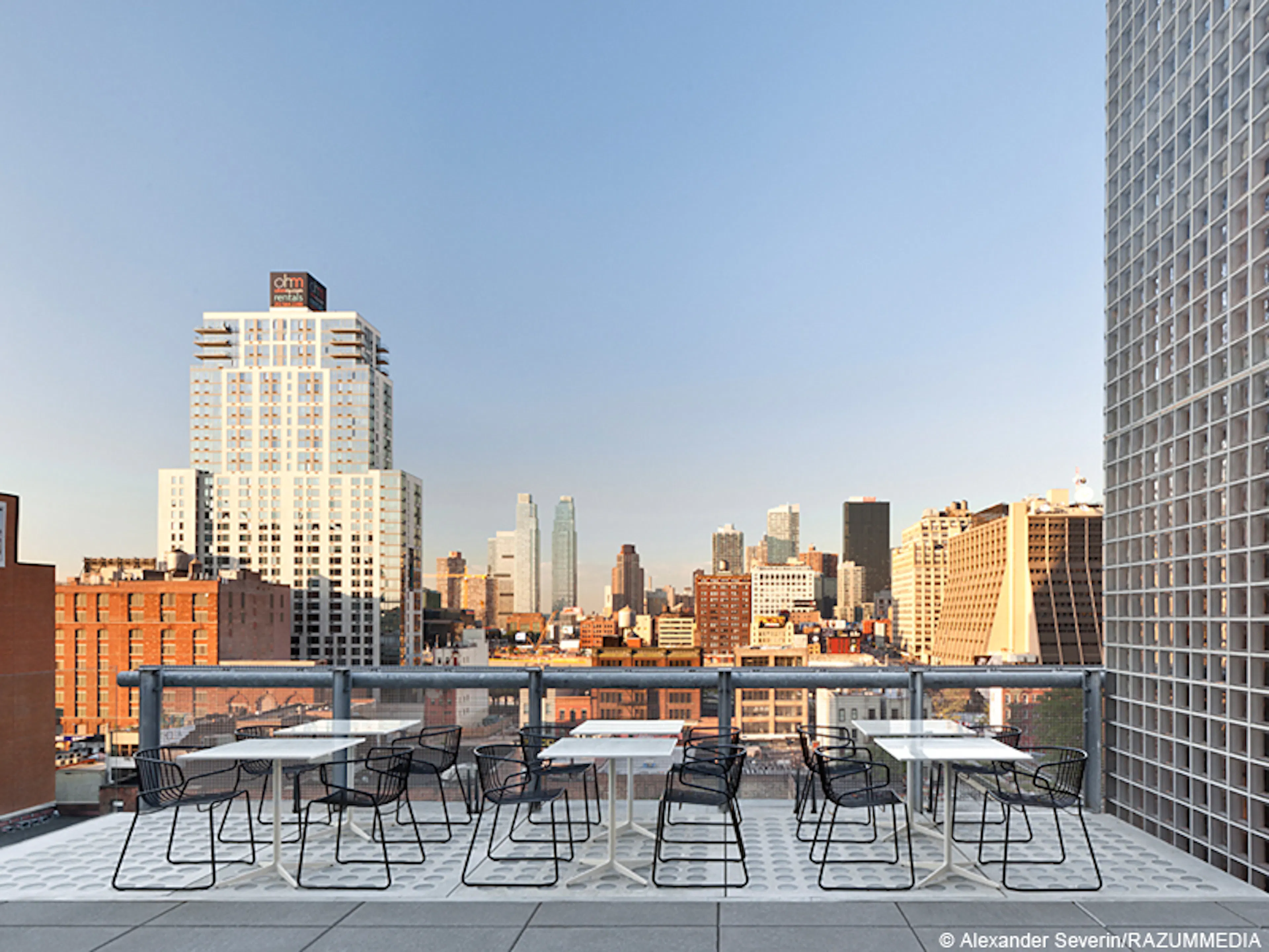 Hotel Americano — 9