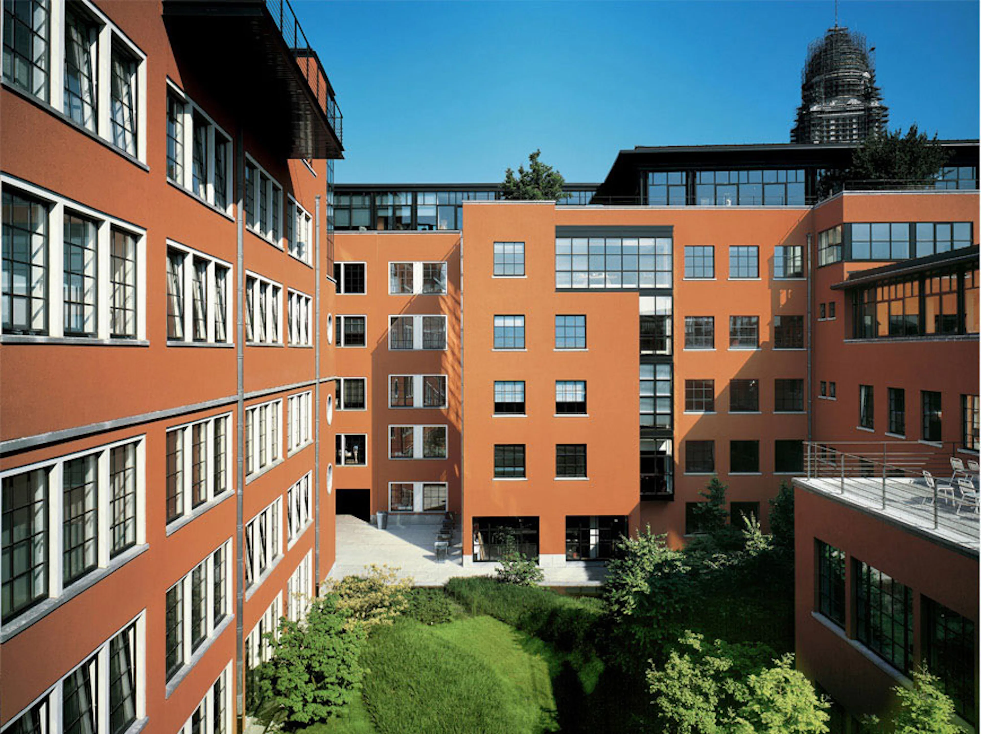 Brucargo West — 12