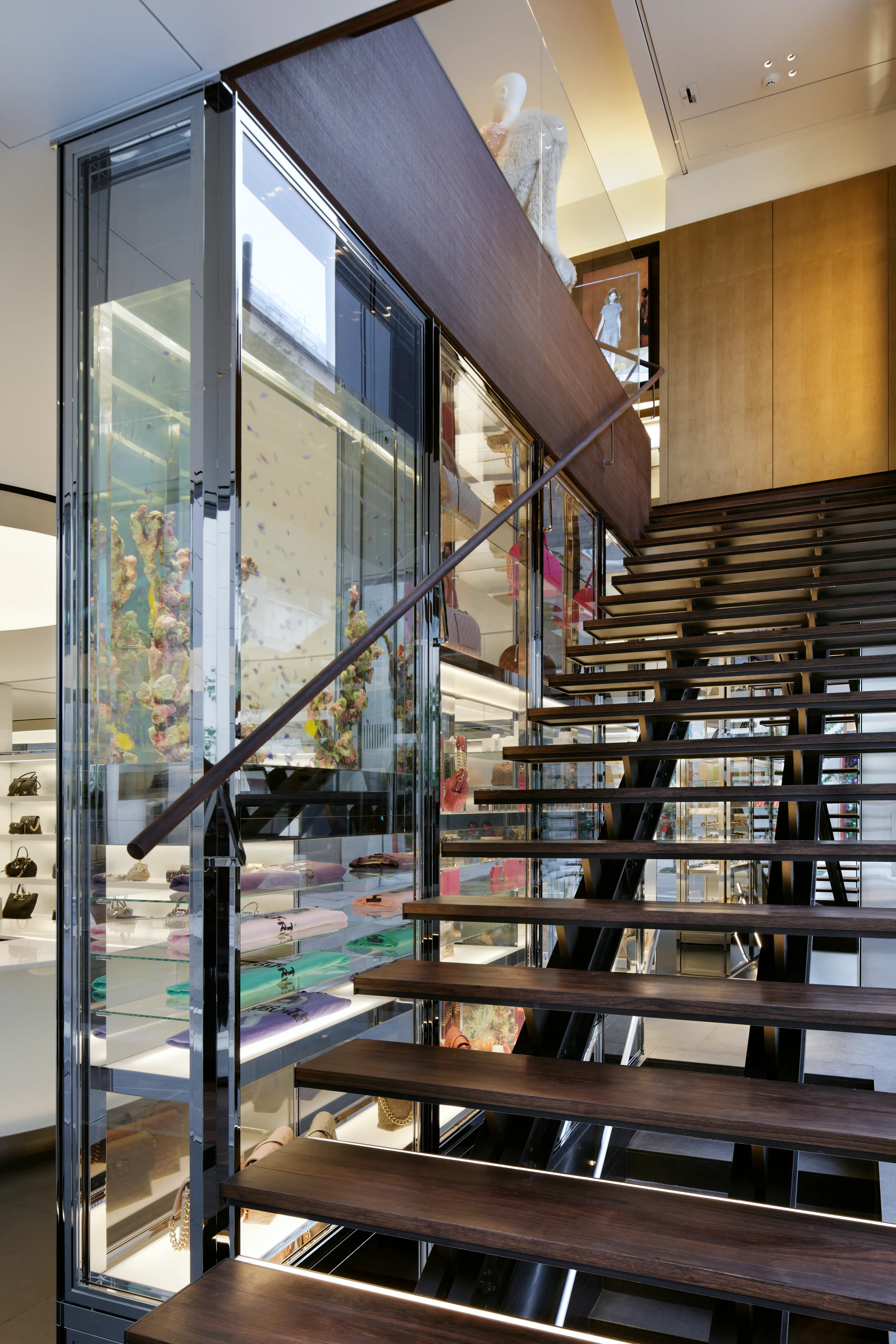 Marc Jacobs Tokyo Building — 8