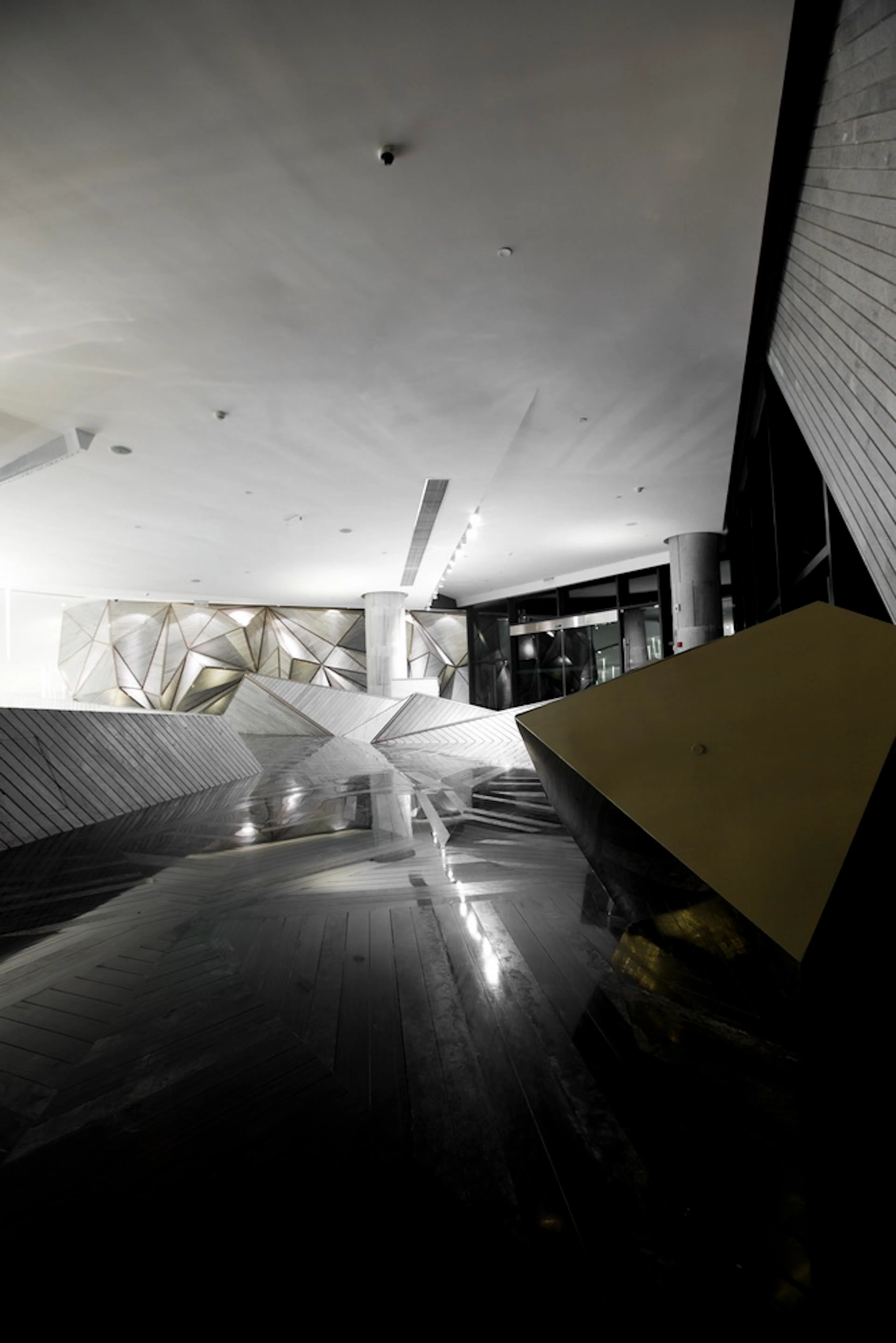 Chongqing Mountain & City Sales Office — 5