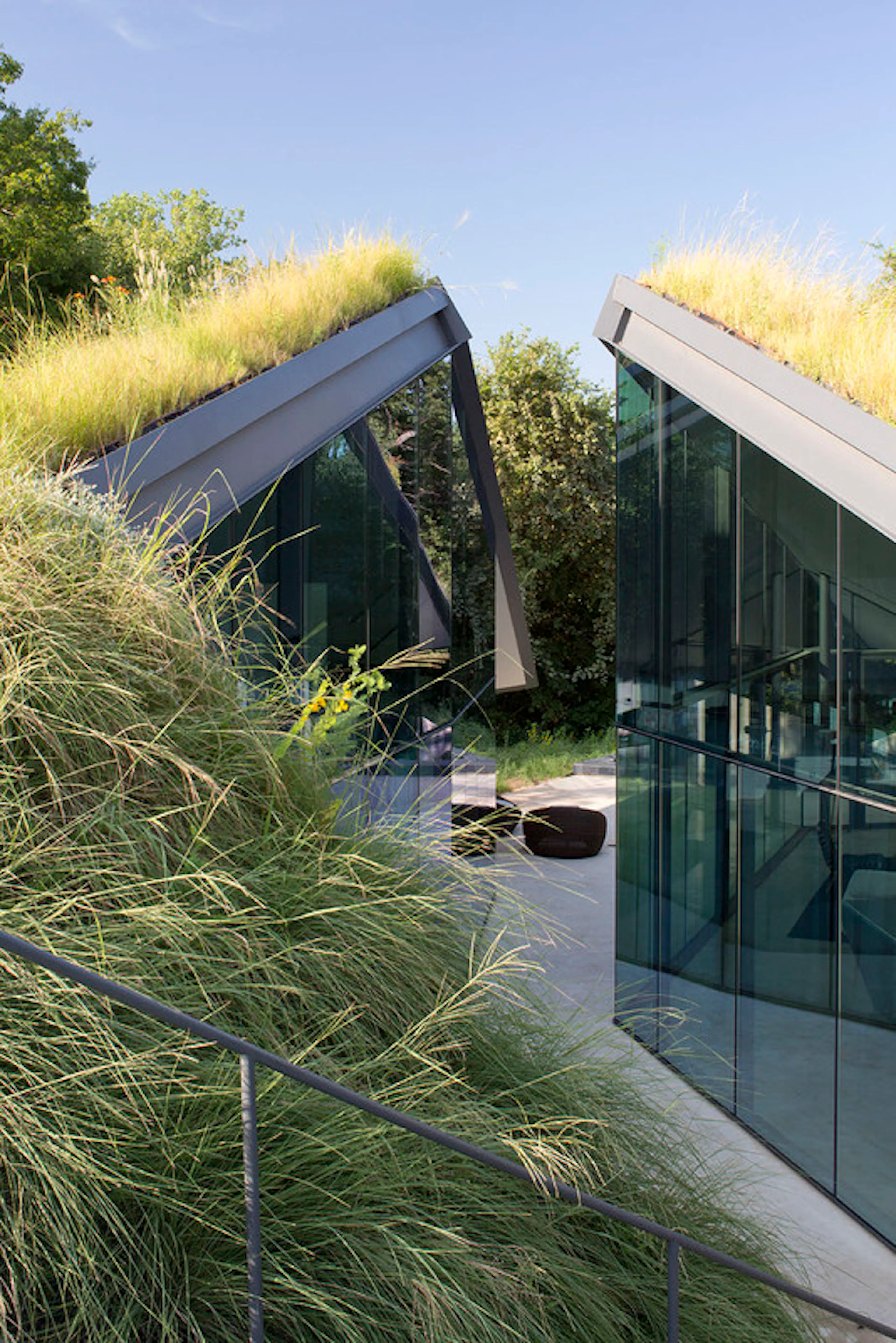 Edgeland House — 2