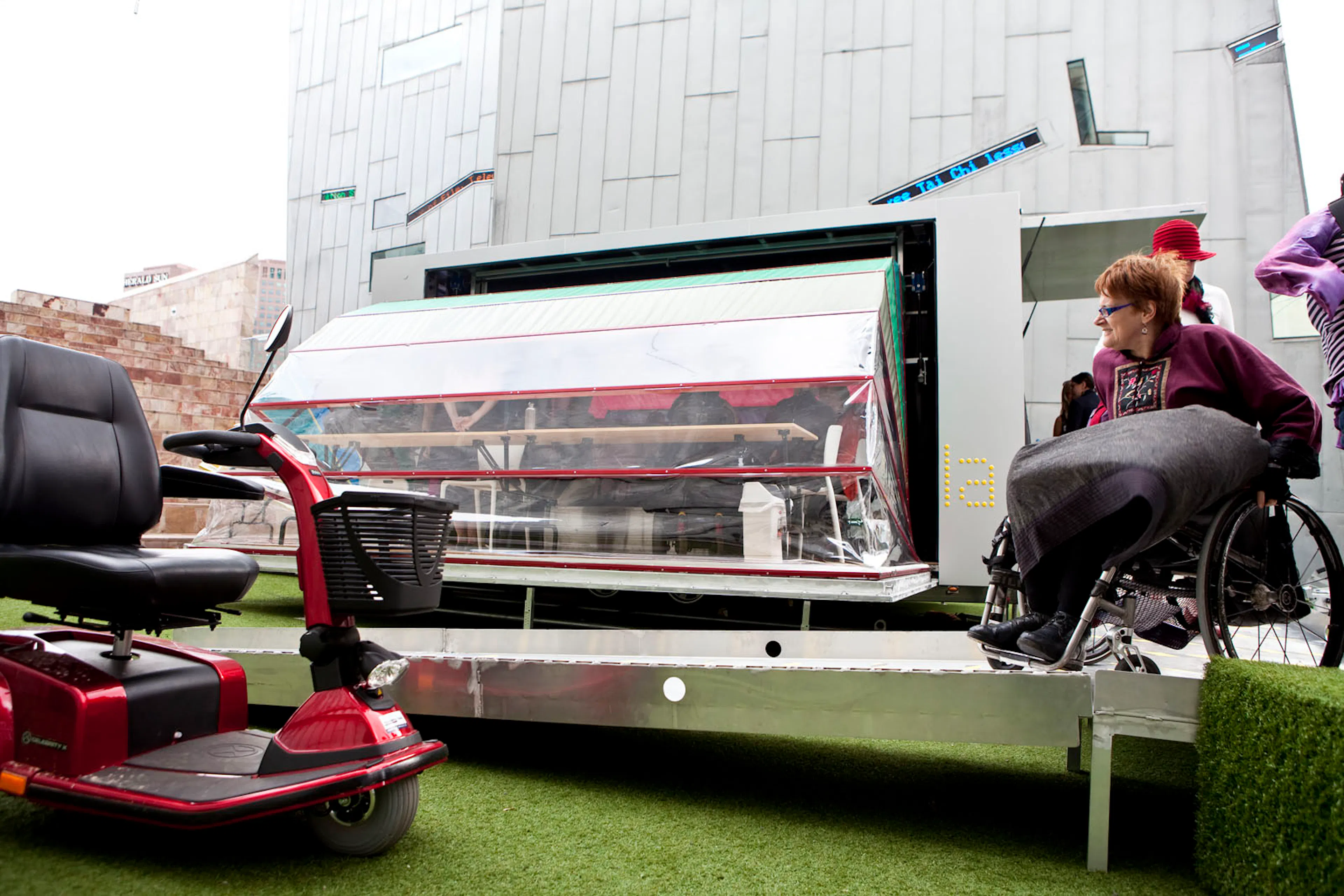 Nebula Portable Arts Space — 9