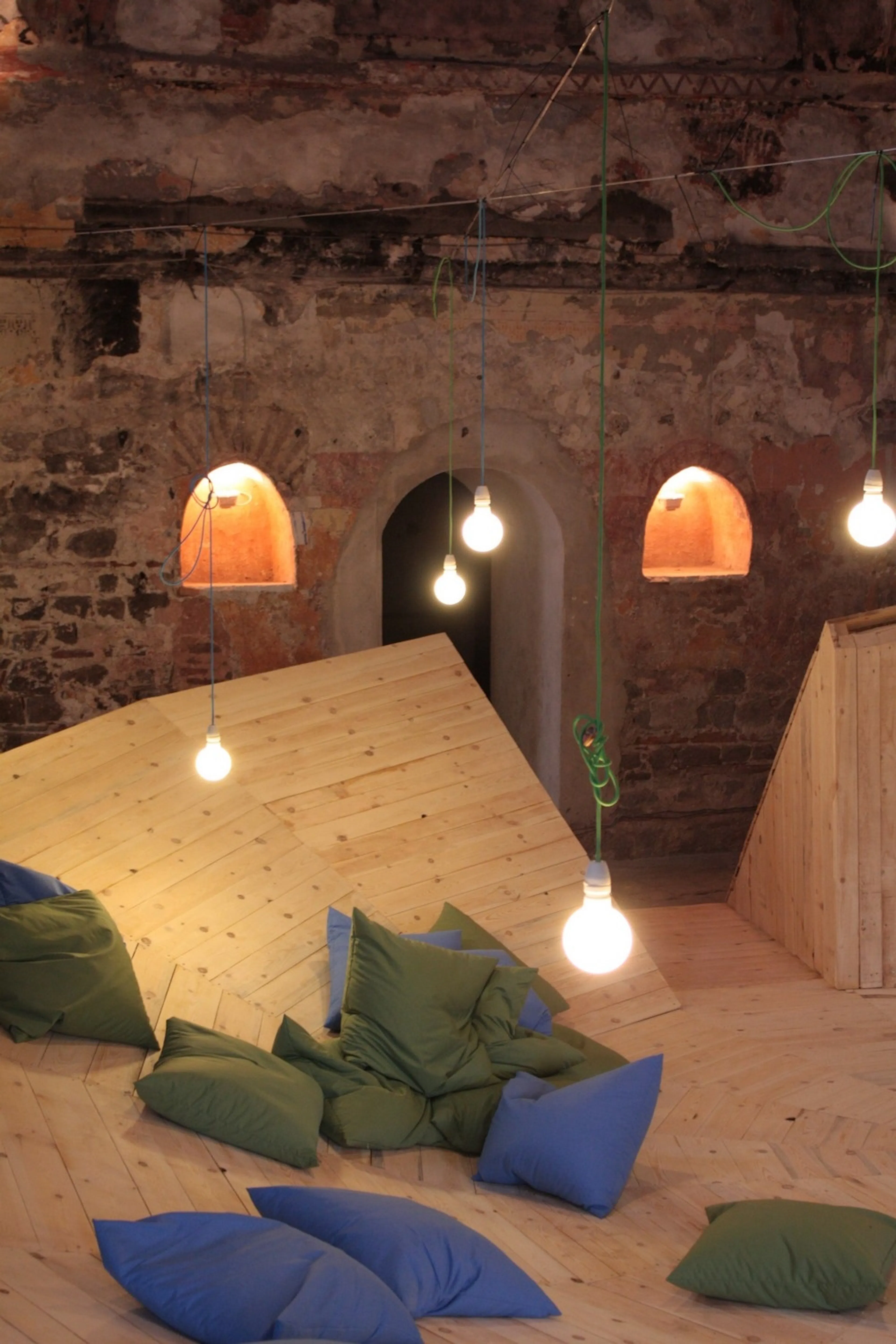 |CON|Temporary Library — 5