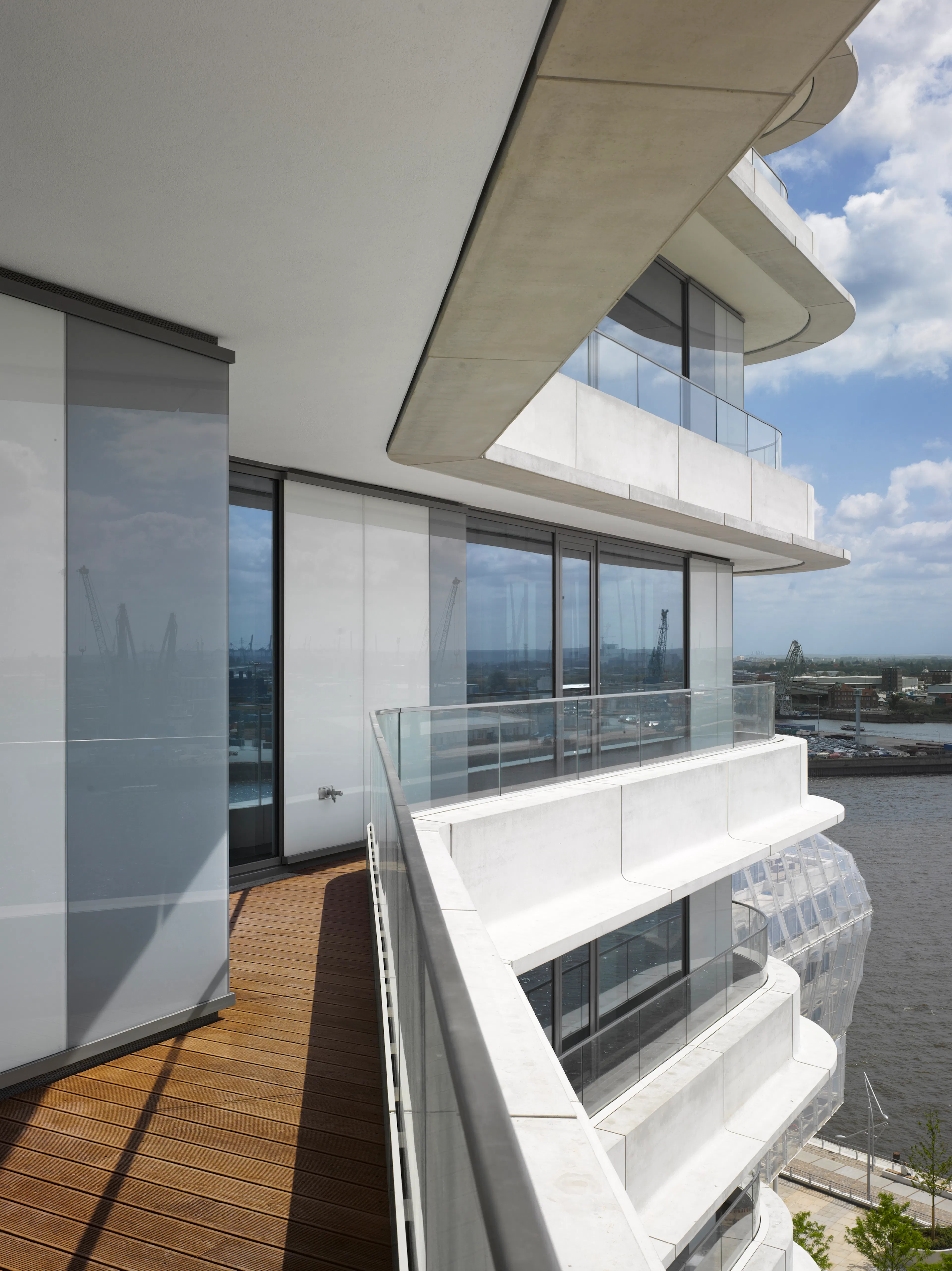 Marco Polo Tower — 7